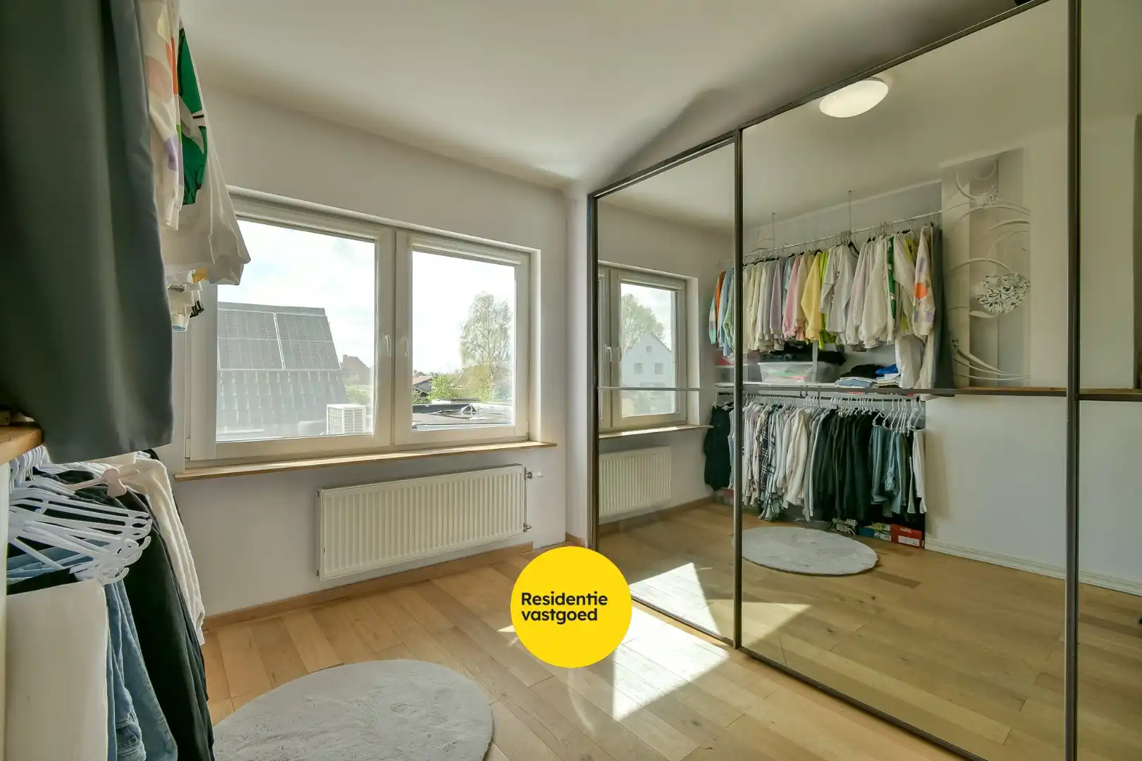 Halfopen woning met verhuurde buitenunit – extra inkomsten vanaf dag één! foto 11