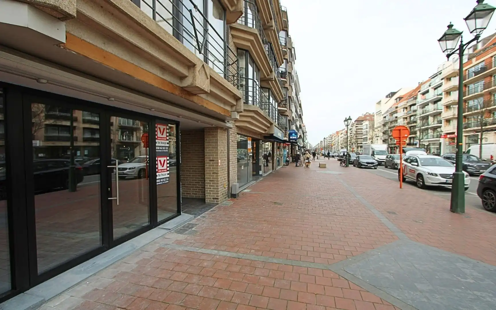 Verhuurde voedingswinkel te koop te Lippenslaan 85 Knokke foto 2