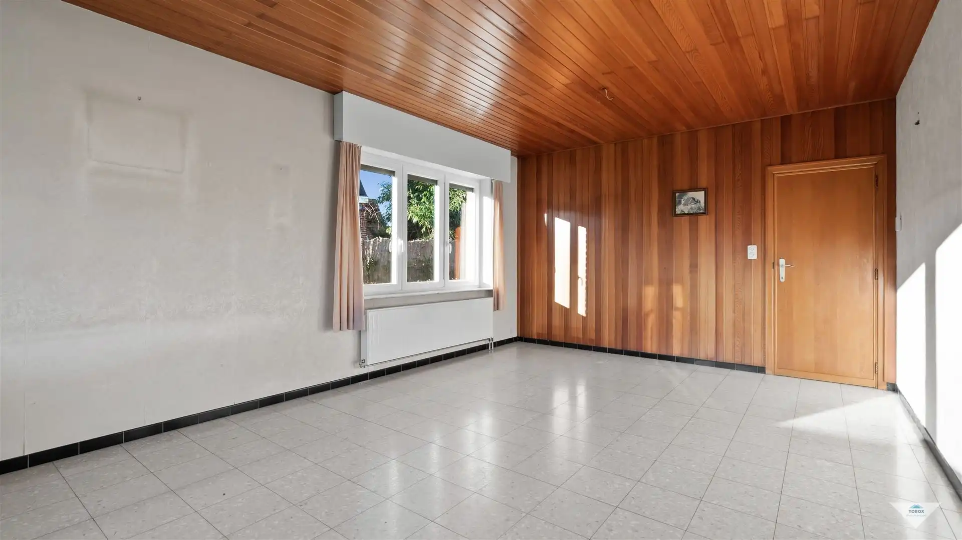 Te renoveren alleenstaande woning op toplocatie foto 8