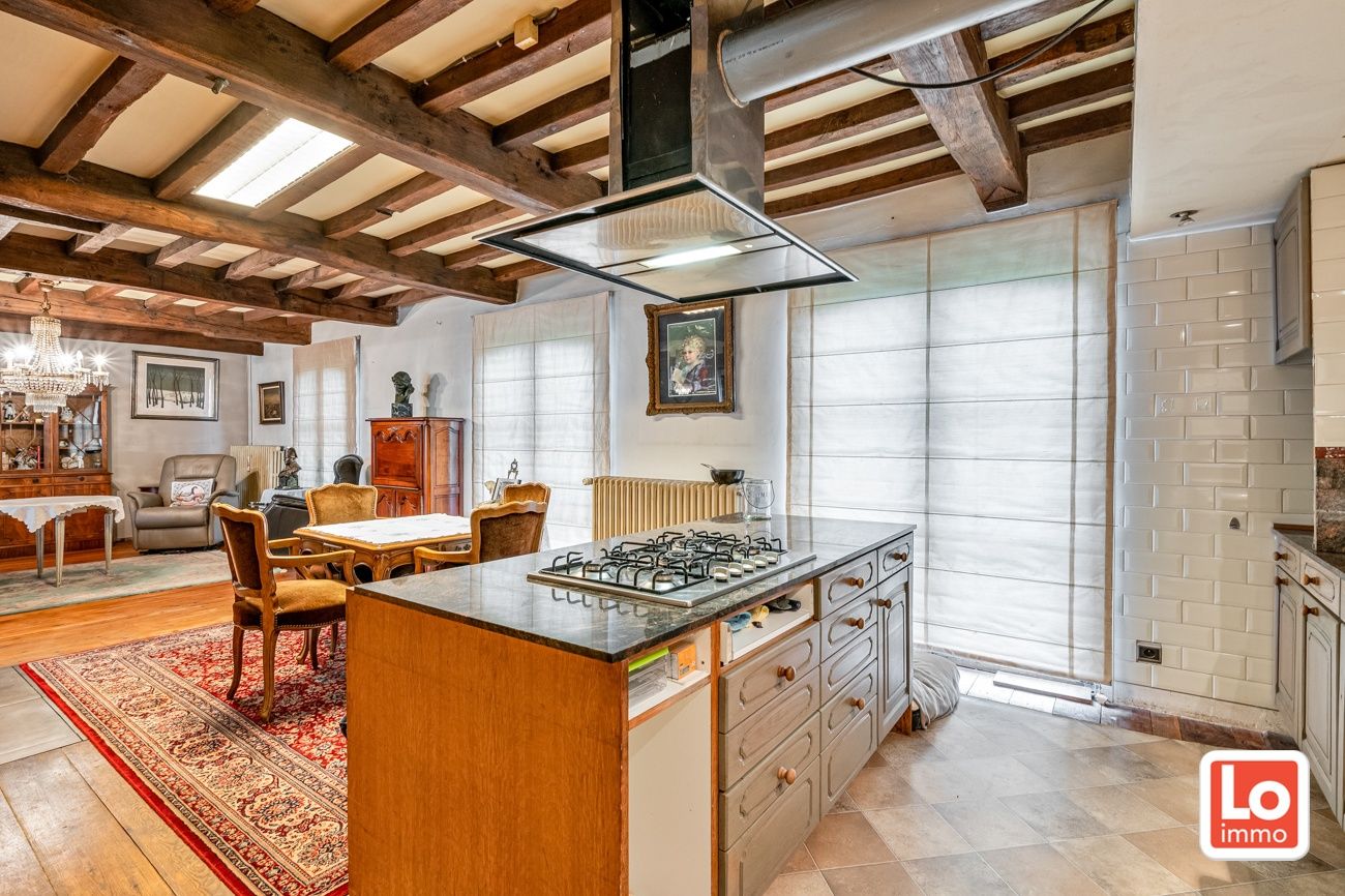 VERKOCHT!! Ruime alleenstaande volledig te renoveren woning met afzonderlijke garage op een makkelijk bereikbare locatie in Desteldonk. foto 11