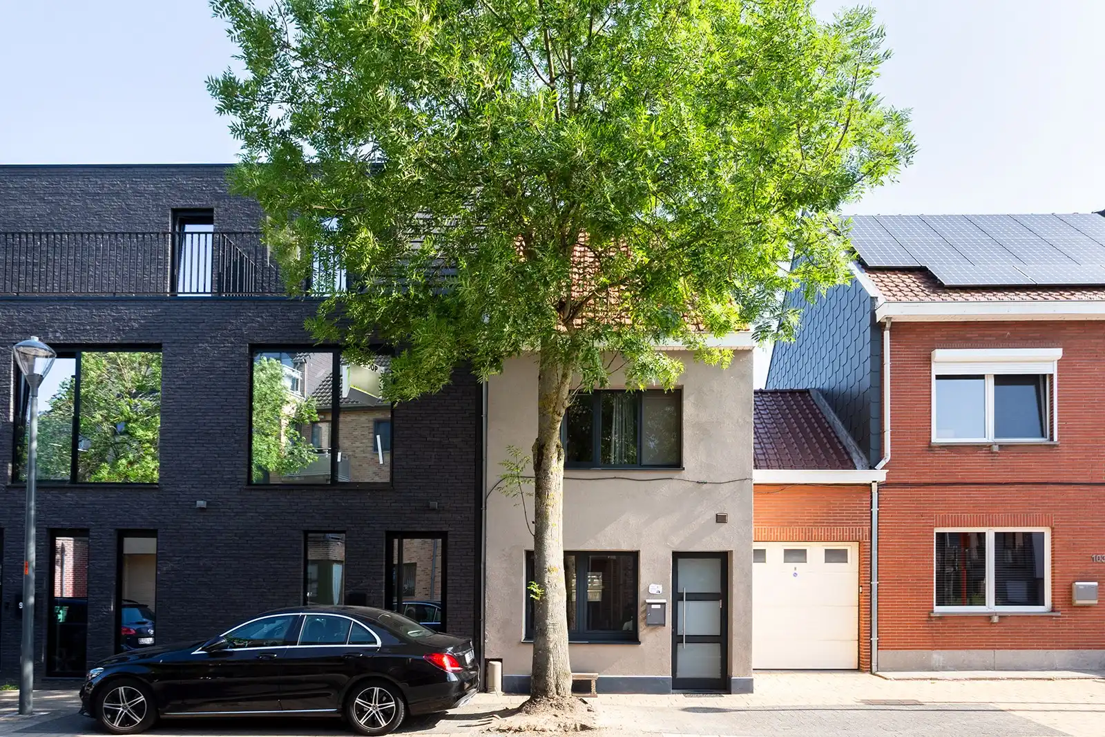 Gezellige woning met veel potentieel in groene buurt foto 2