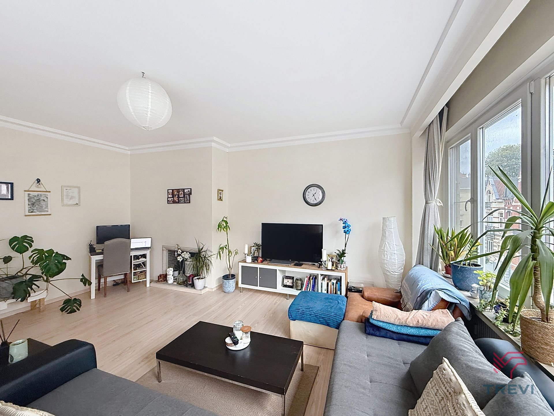 Mooi appartement met 2 slaapkamers op een ideale locatie! foto 2