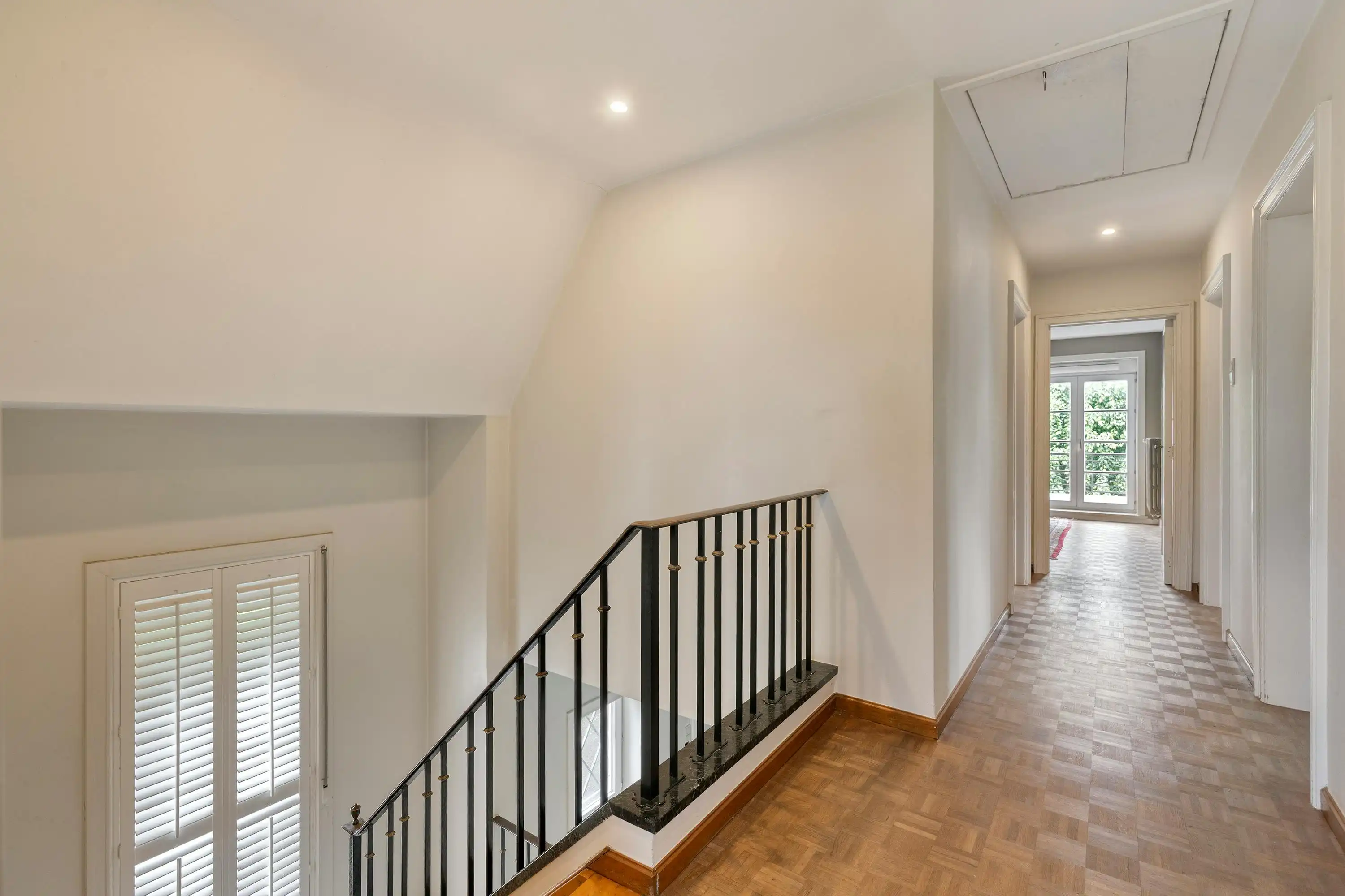 Villa te koop in Roeselare met ruim bijgebouw op 832 m² foto 16