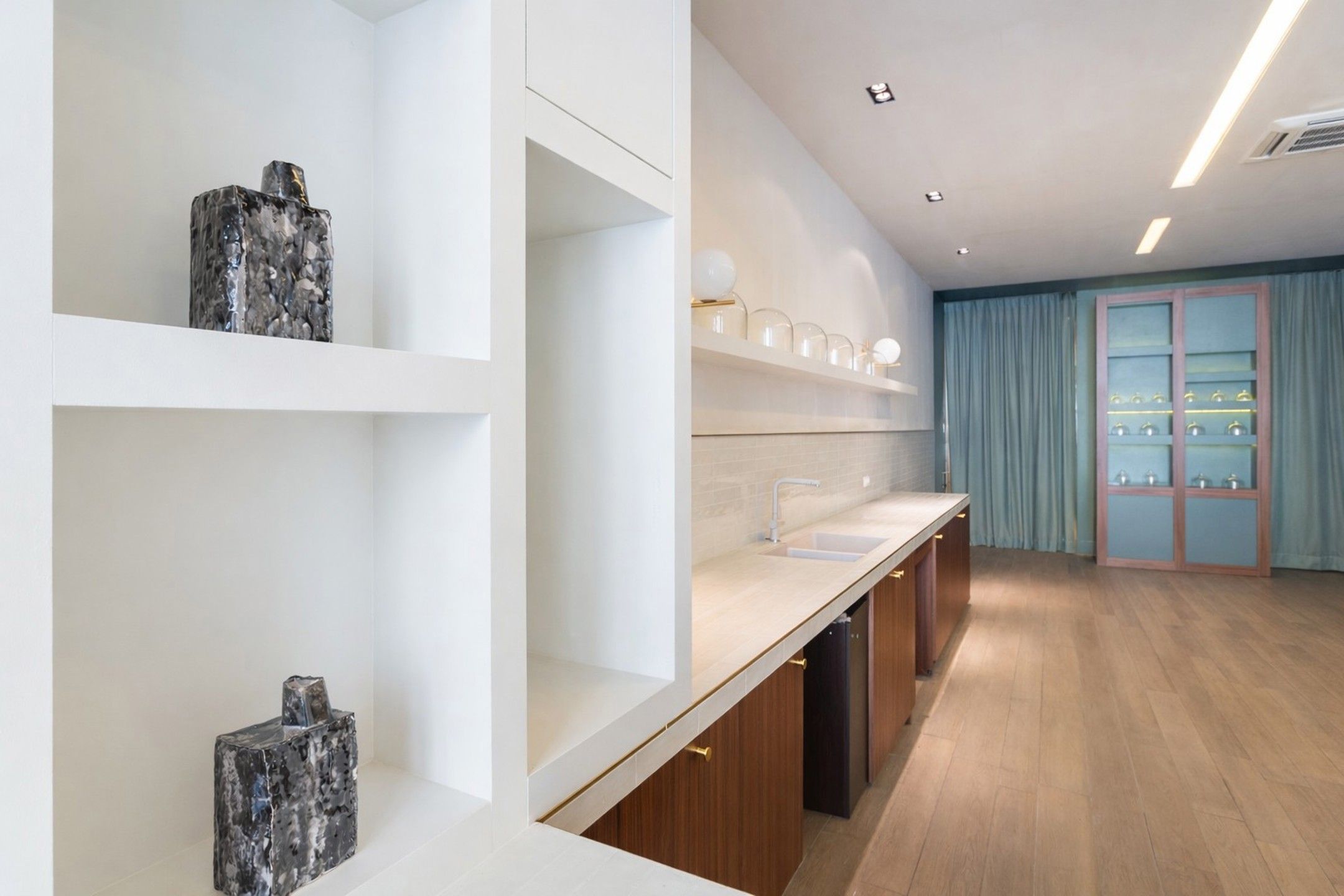 commerciële ruimte op absolute toplocatie aan Bourla foto 5