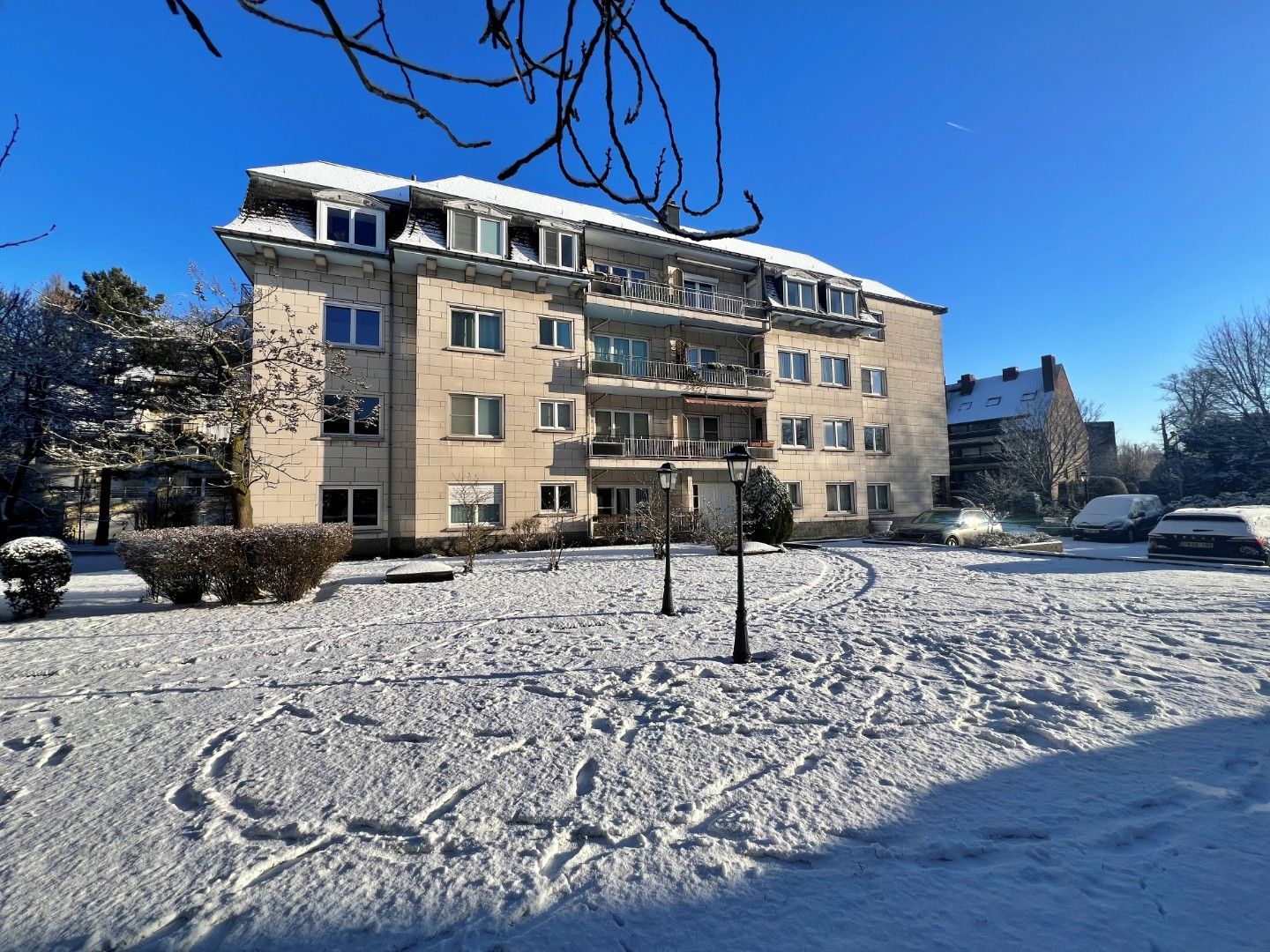 Instapklaar gelijkvloers appartement met terras en garage – Putkapelstraat 71, 9000 Gent foto {{pictureIndex}}