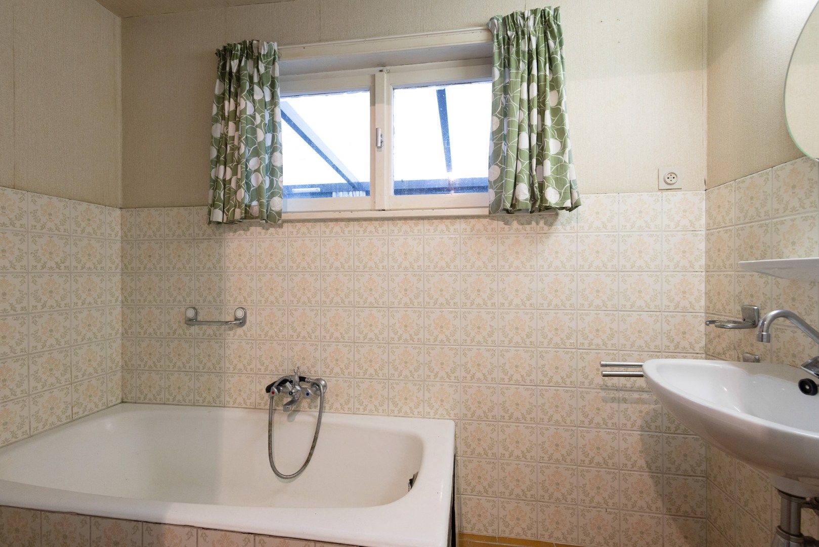 Grondig te renoveren / herop te bouwen woning te Maldegem foto 18