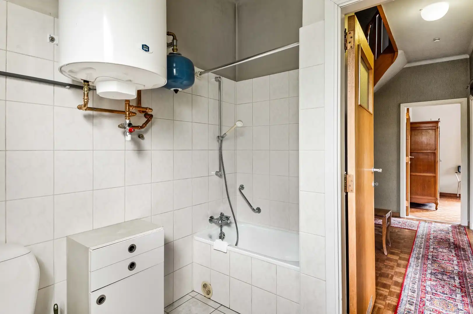 Ruime gezinswoning met 5 slpk en garage foto 13