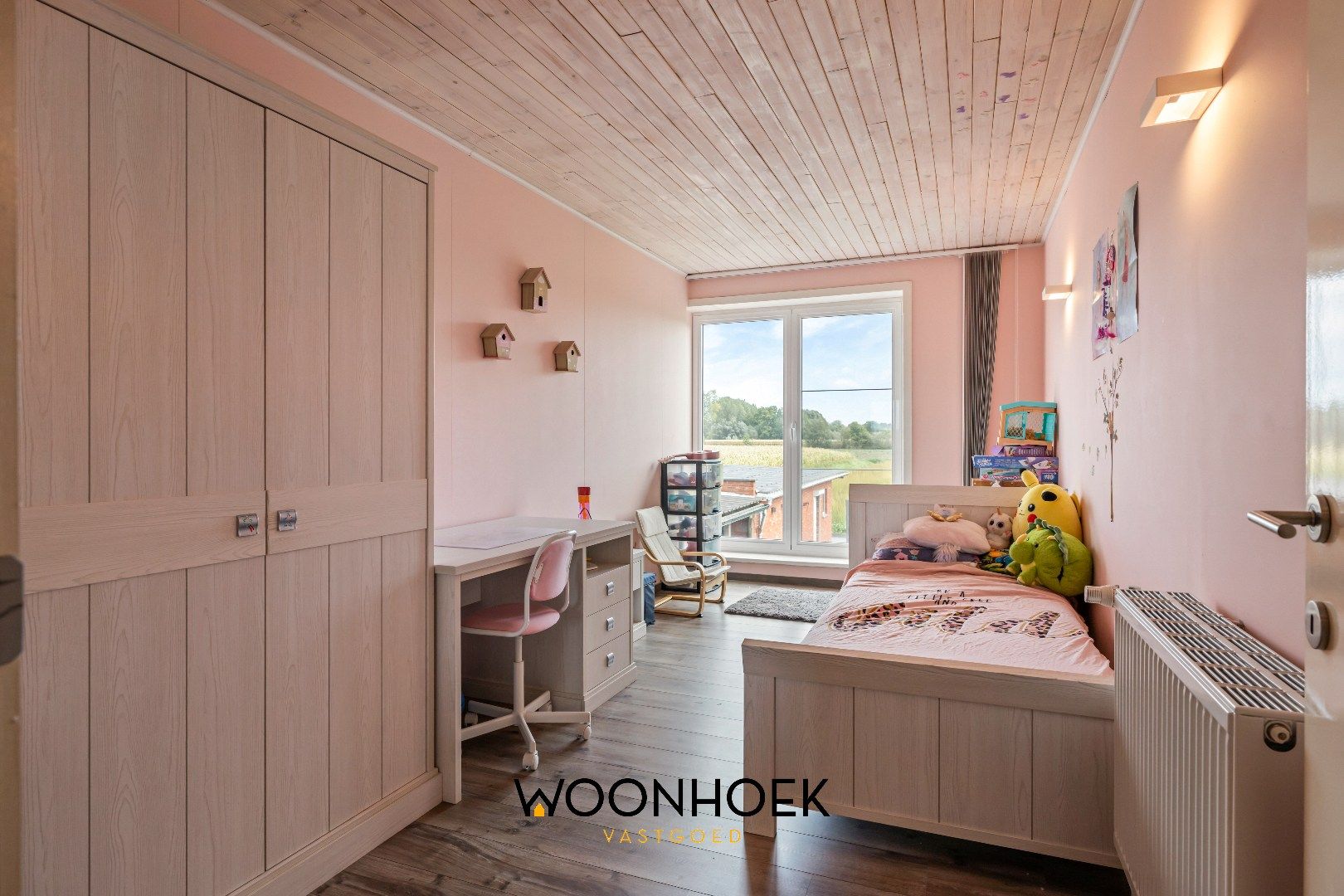 Ruime 4 slaapkamer woning met fraai aangelegde tuin te Lokeren!  foto 14