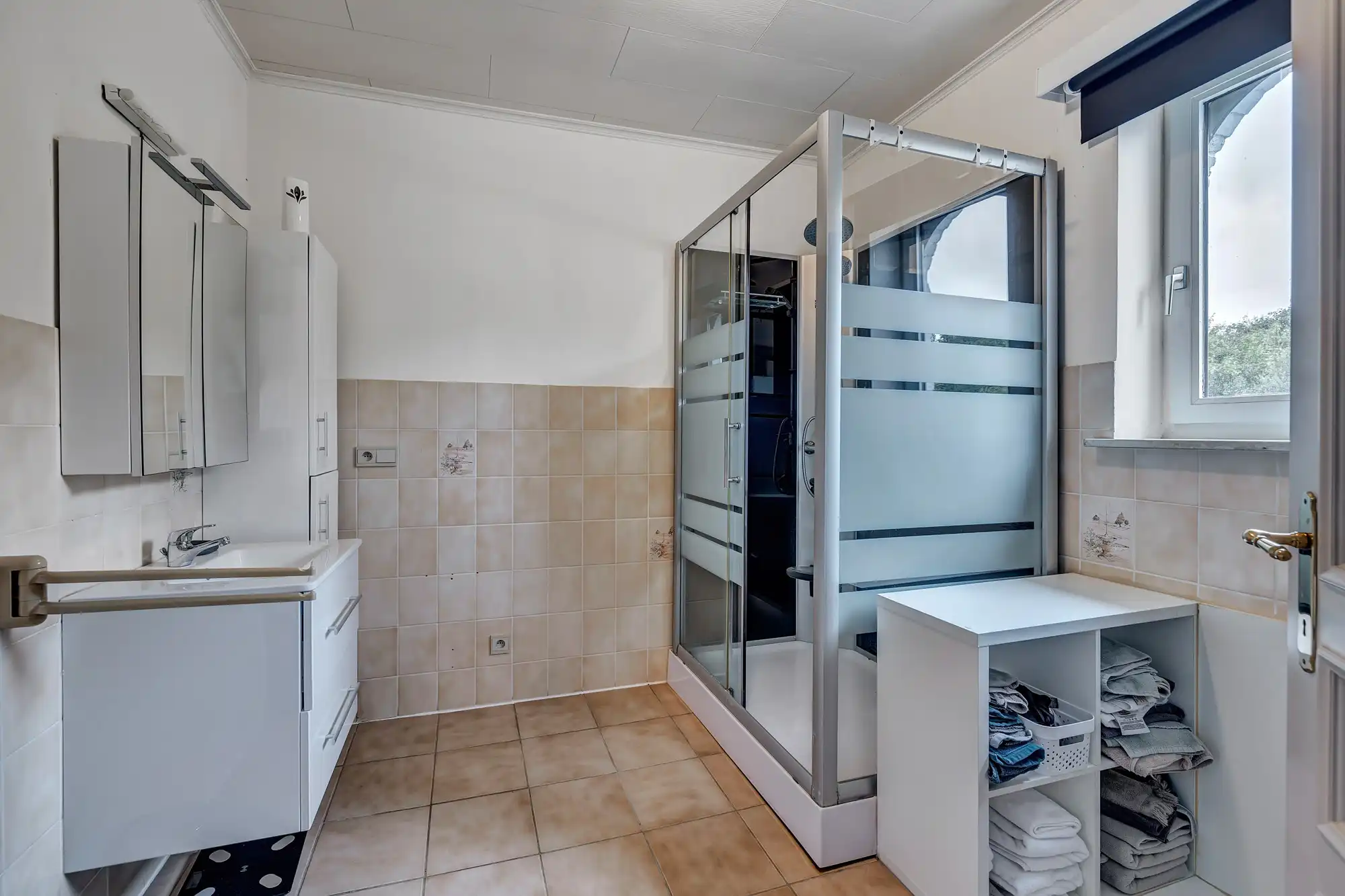 Duplex appartement met 3 slaapkamers en 2 staanplaatsen te Onze-Lieve-Vrouw-Lombeek foto 11