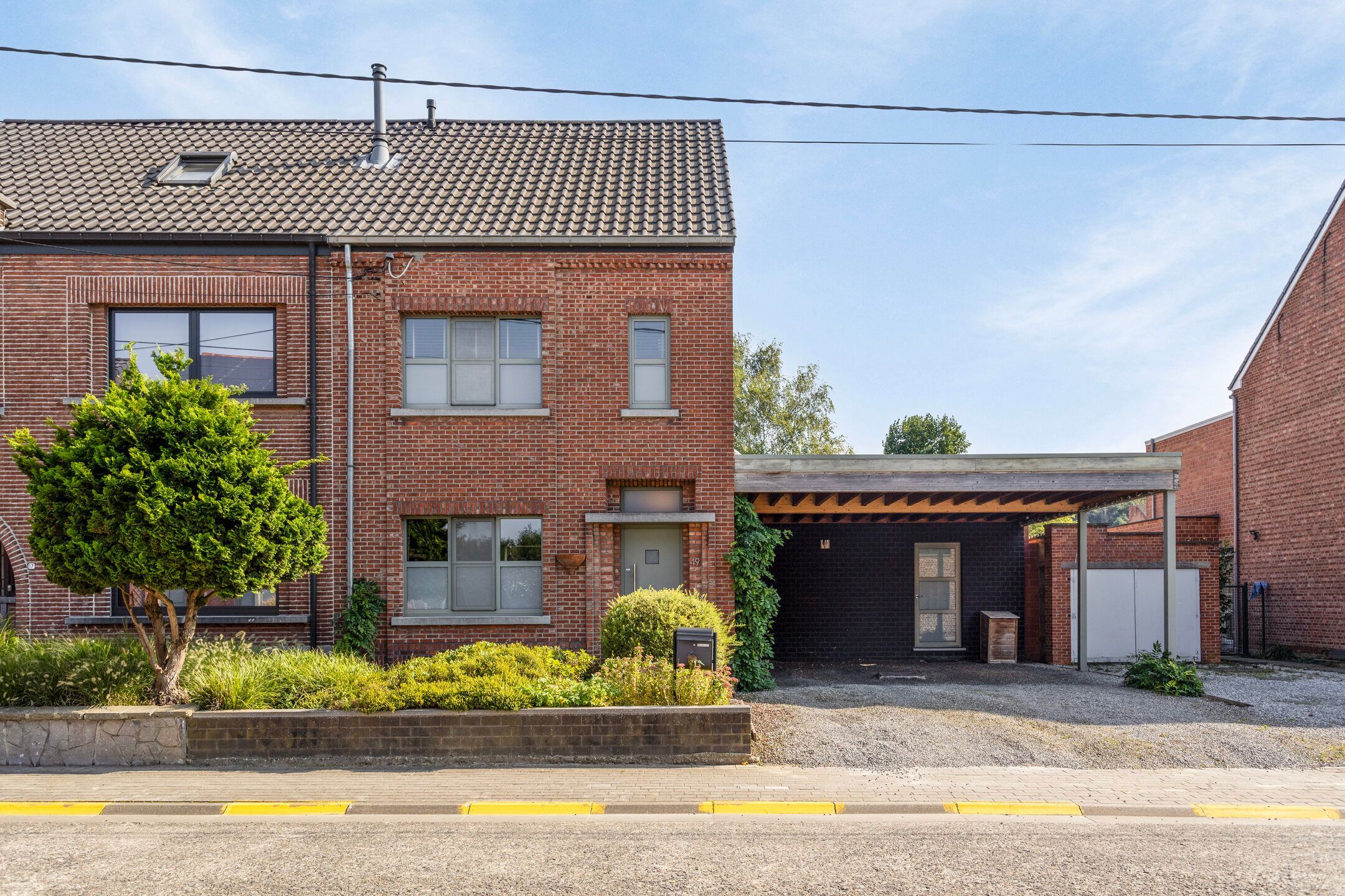 Ruime woning in kindvriendelijke straat met ruimte voor vrij beroep foto 2