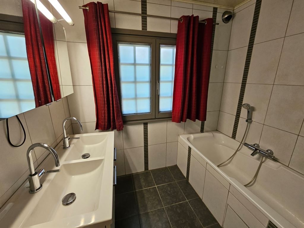 huis met veel slaapkamers foto 5