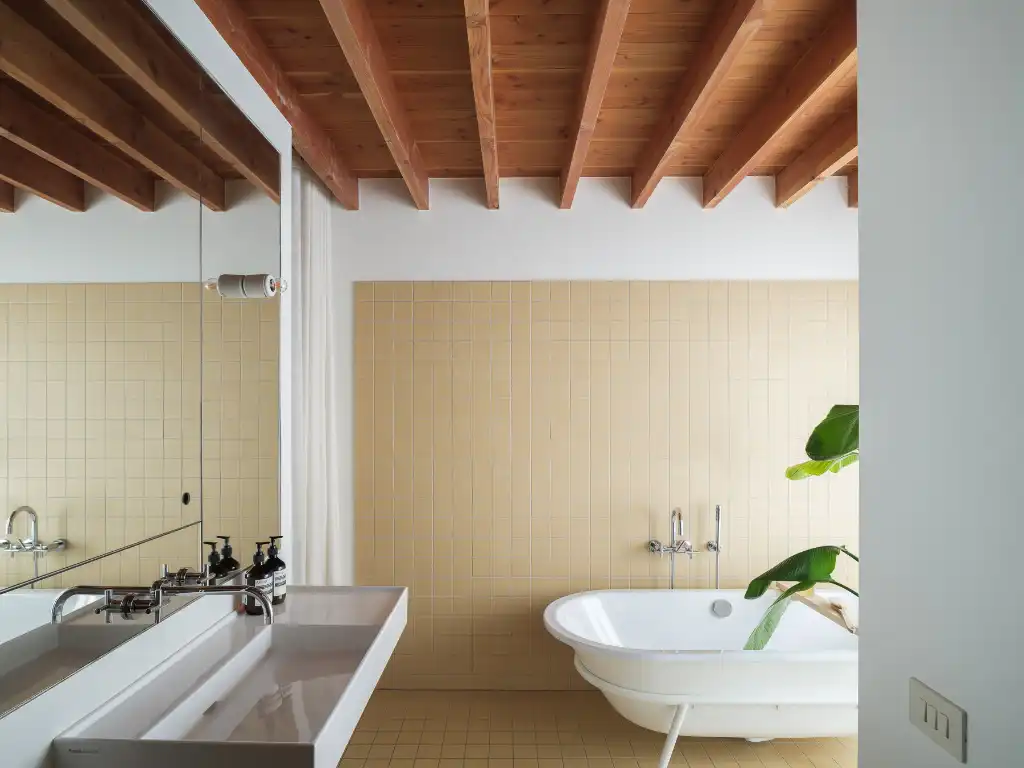 Architectuur, centrum Gent – Genereuze split-level woning met bijzondere ruimtelijkheden, dakterras, en achterliggende polyvalente praktijkruimte. foto 30