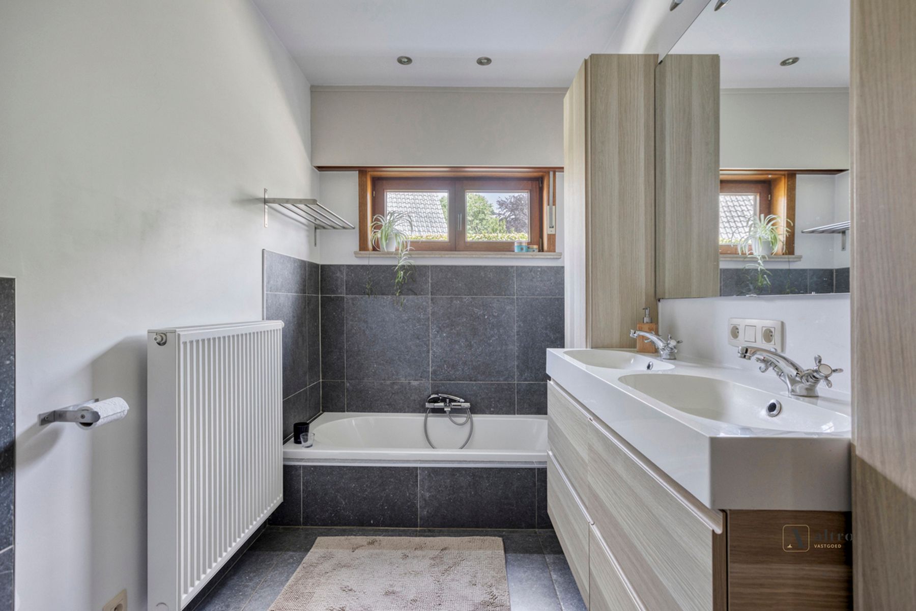 Prachtige en instapklare villa in landelijke stijl  foto 23