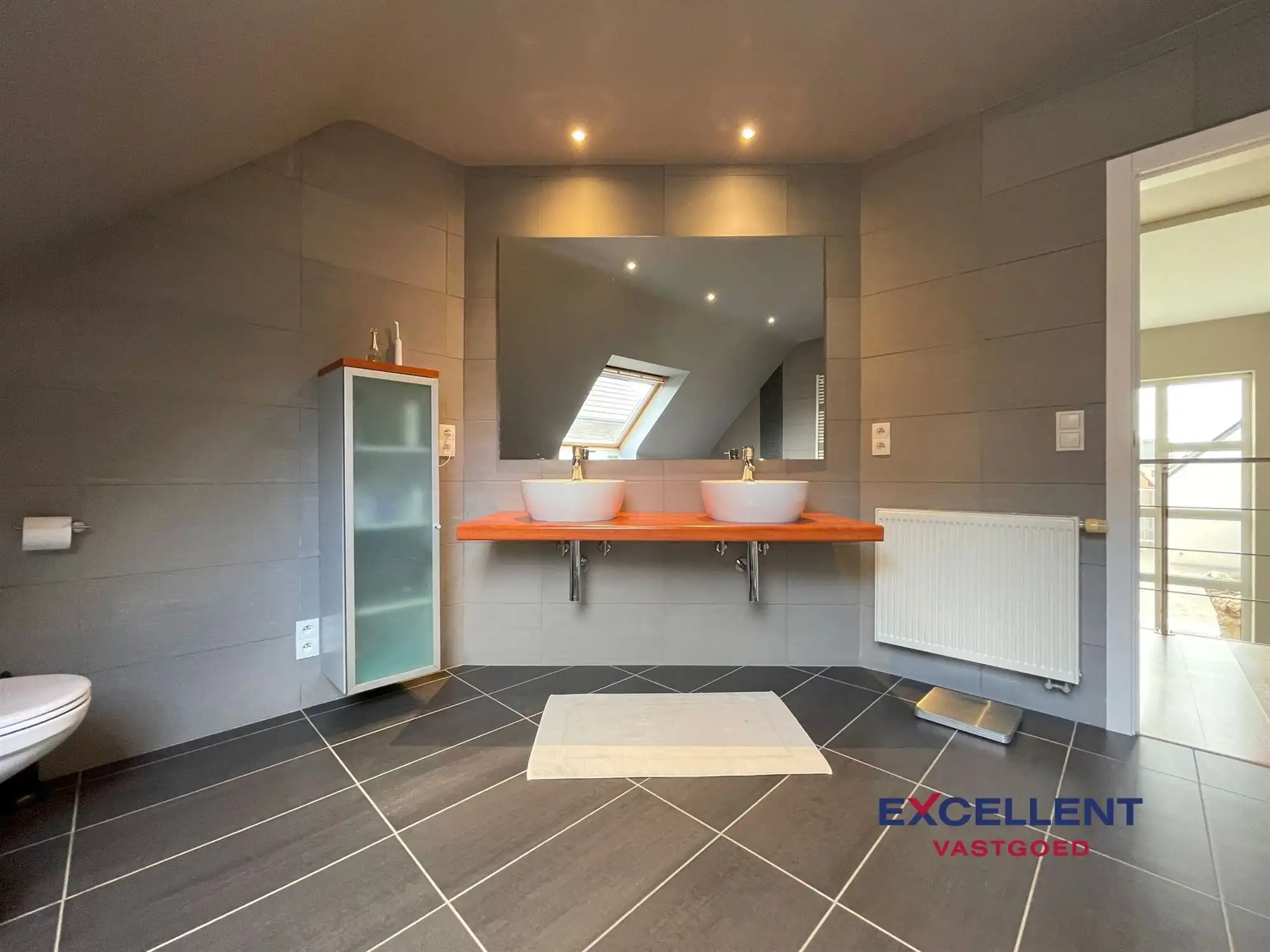 Prachtige vrijstaande woning te huur in doodlopende straat Leerne! foto 18