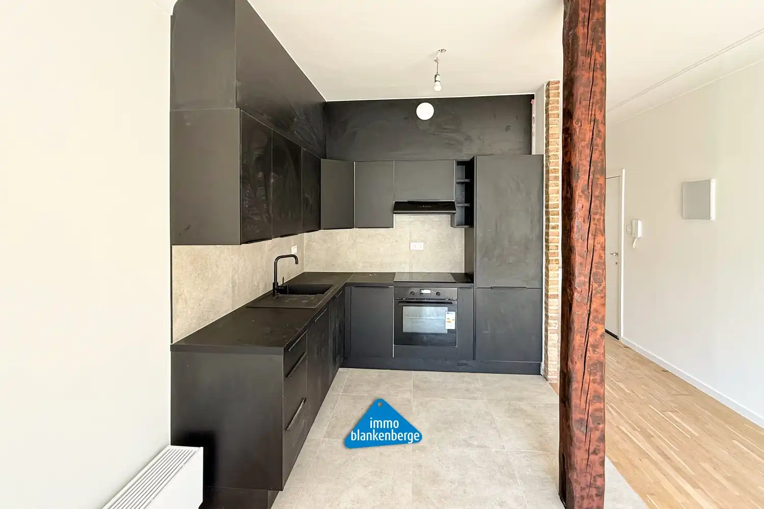 Stijlvol gerenoveerd appartement op toplocatie in Blankenberge foto 5