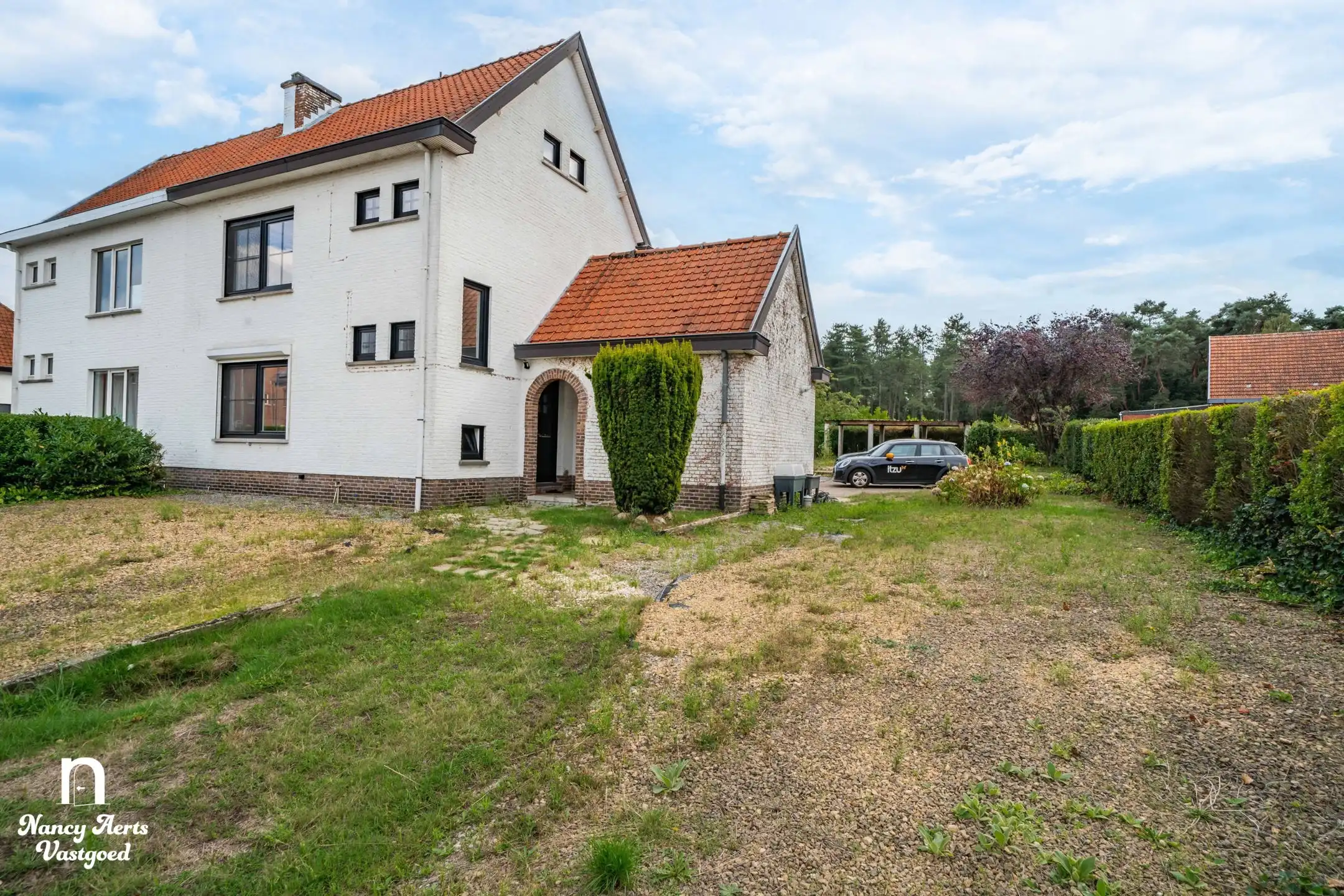 Hoofdfoto van de publicatie: Gerenoveerde woning met karakter, ruimte en mogelijkheden