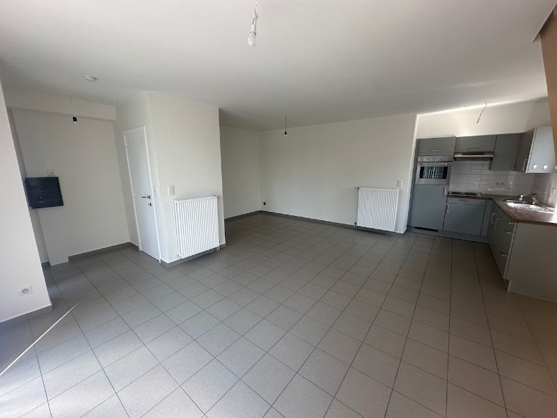 🏡 Te huur in Kaprijke – 2-slaapkamer appartement met terras en garage 🚗☀️ foto 2