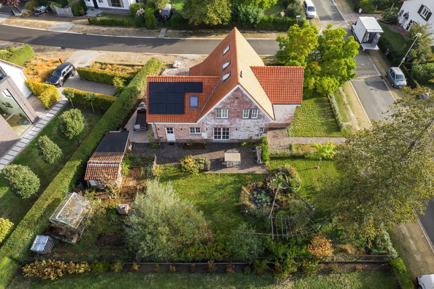 VOLLEDIG GERENOVEERDE WONING OP TOPLOCATIE! foto 22