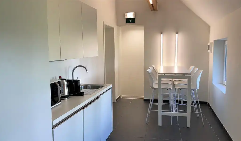 Gemeubelde kantoren in Axxes Business Center in Merelbeke foto 14