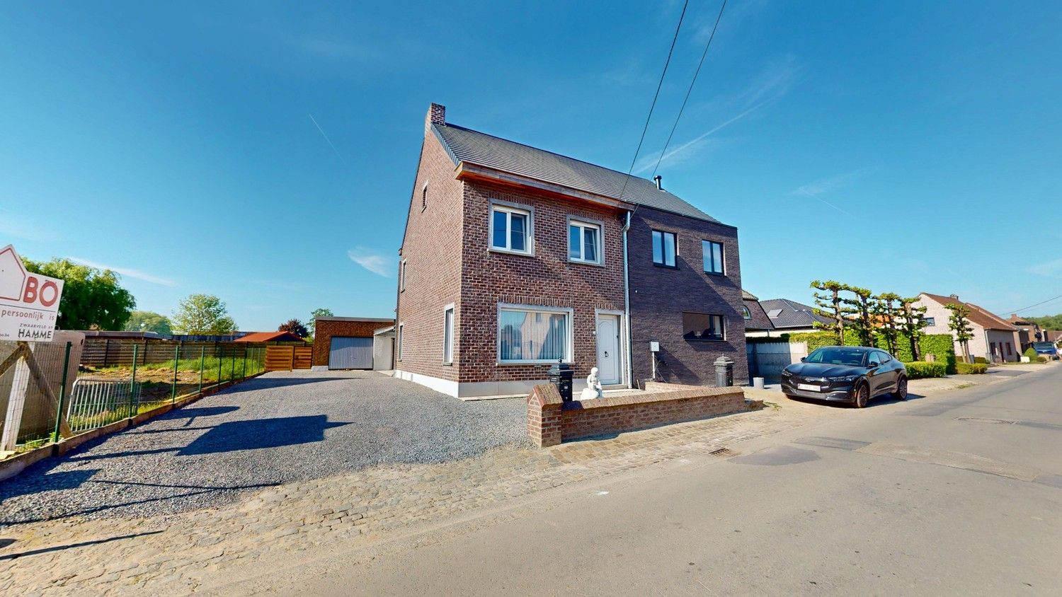 Hoofdfoto van de publicatie: Rustig gelegen halfopen woning met potentieel te koop!