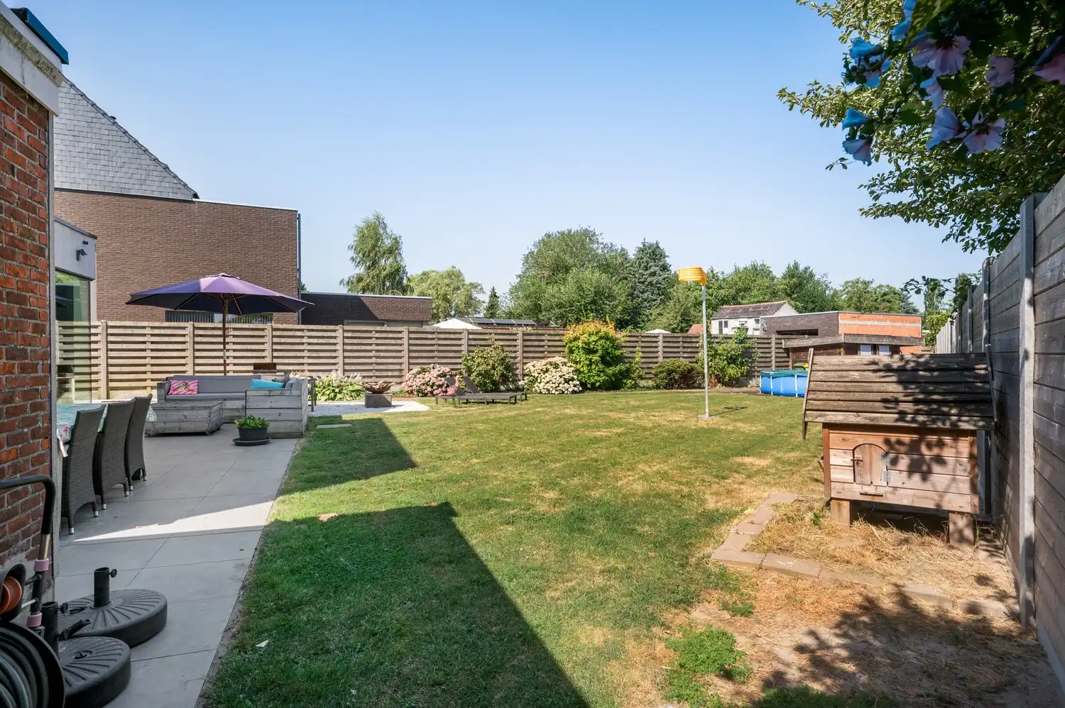 Instapklare, gerenoveerde woning met garage op toplocatie in Broechem! foto 25
