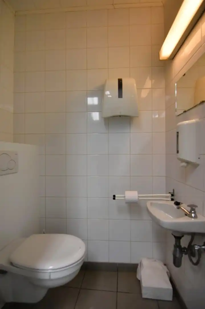 Handelsgelijkvloers (90m²) op topligging in Rumbeke foto 13