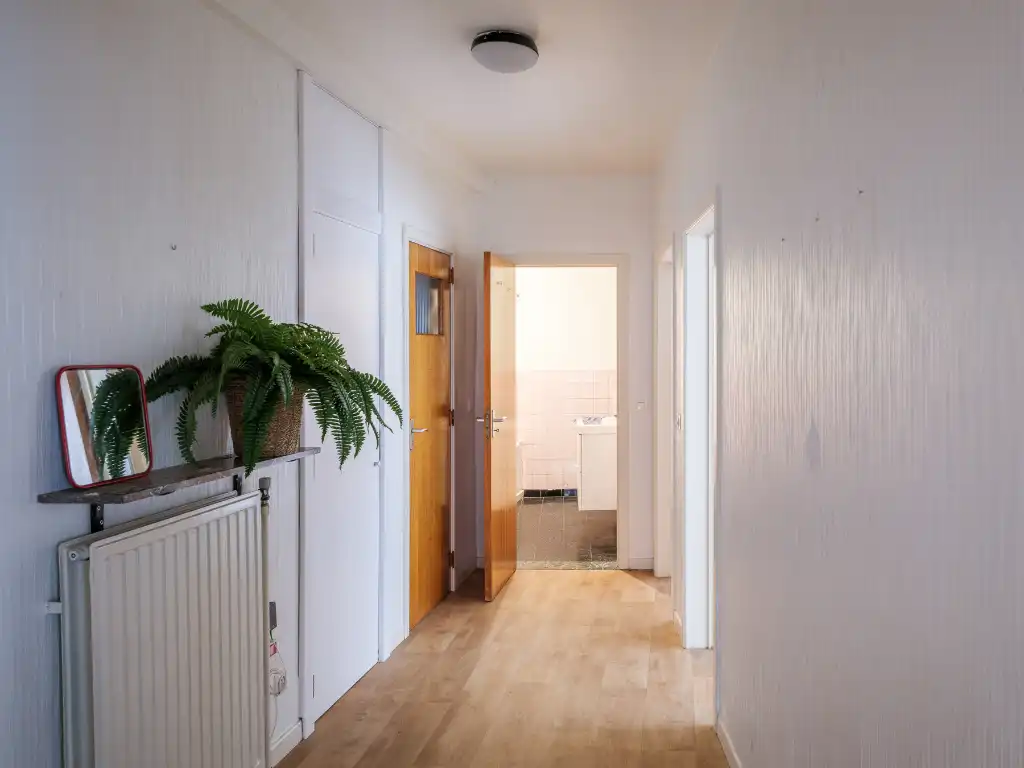 Lichtrijk 2-slpk hoekappartement nabij de Coupure in centrum Gent. foto 7