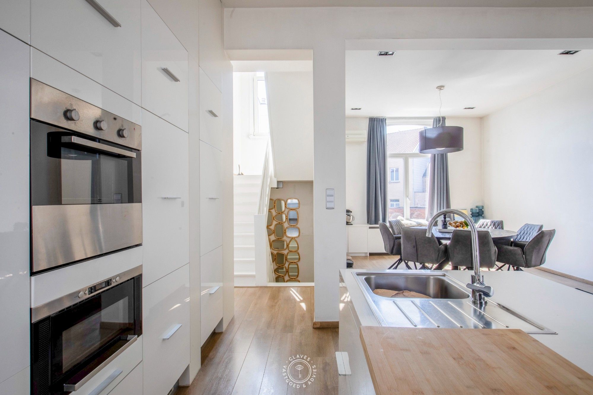 Prachtig burgerhuis met multifunctioneel karakter. foto 7