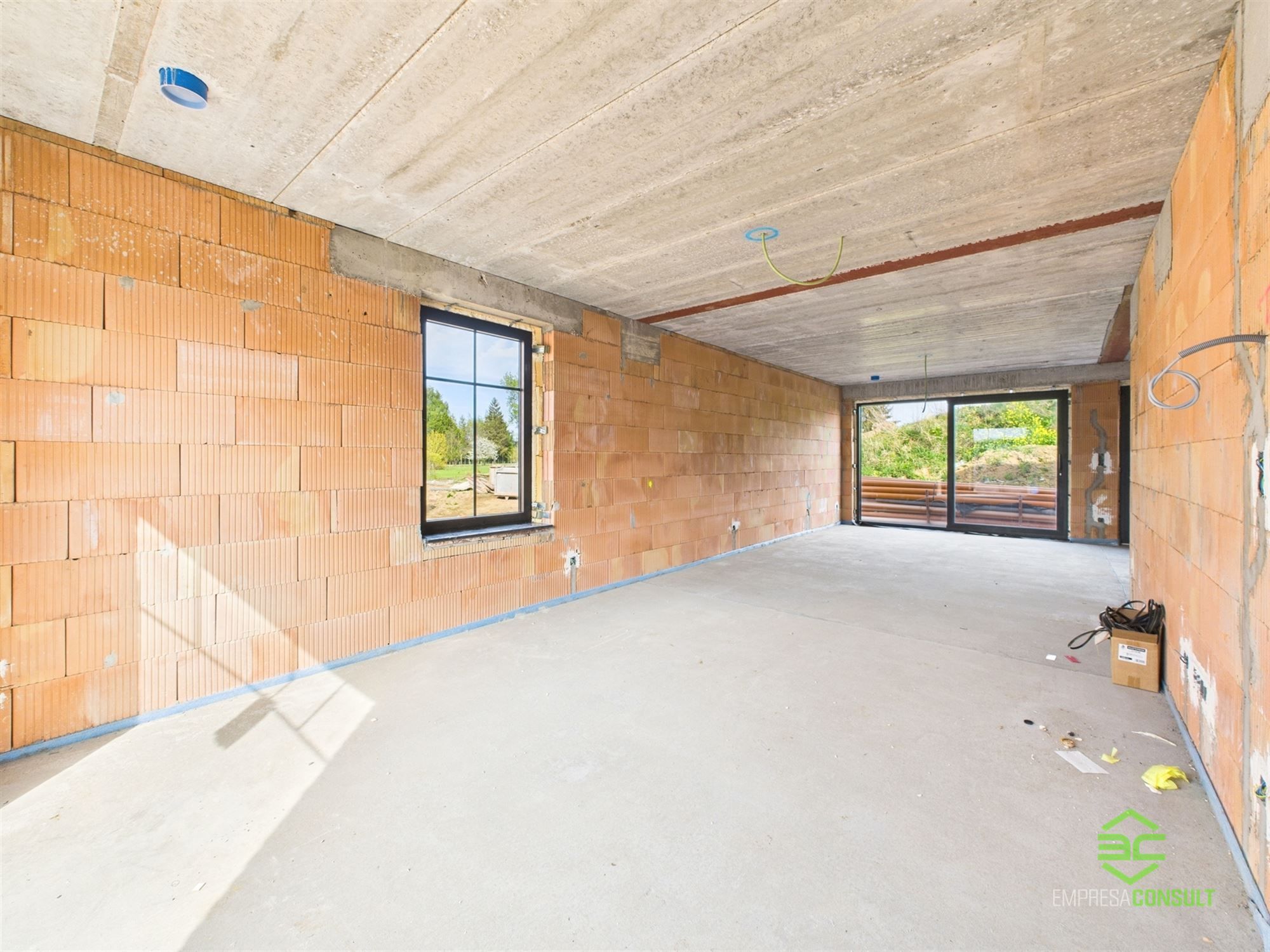 Afgewerkte nieuwbouwwoning met 4 slpk en E-peil 0! foto 5
