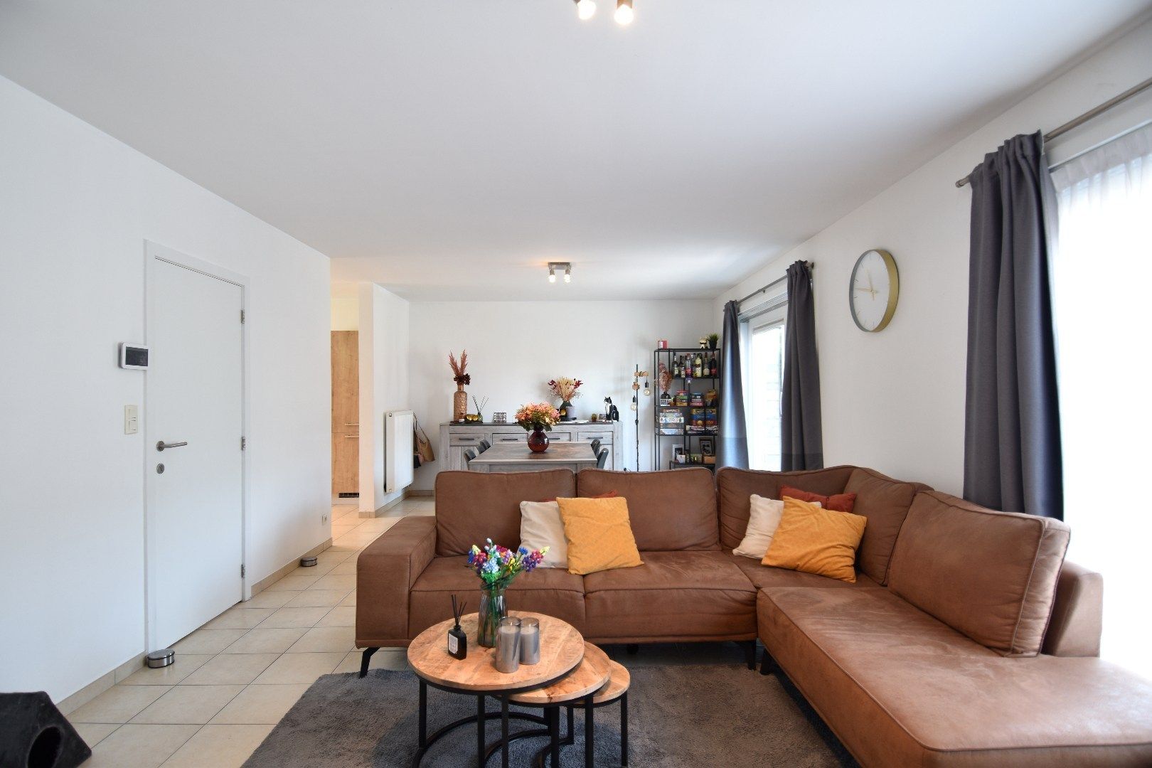 OPEN HUIS 11/10 / Rustig gelegen gezinswoning met 3 slaapkamers, garage en zonnige tuin te Heule foto 2