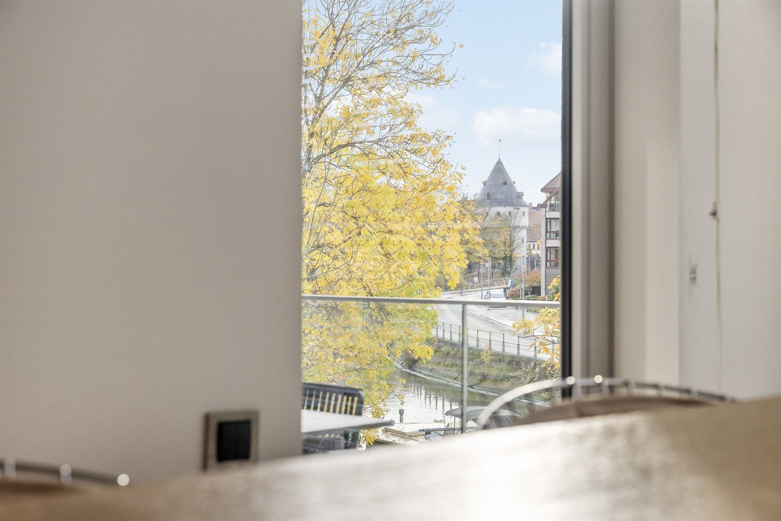 Machtig, prachtig luxe appartement met frontaal Leiezicht! foto 21