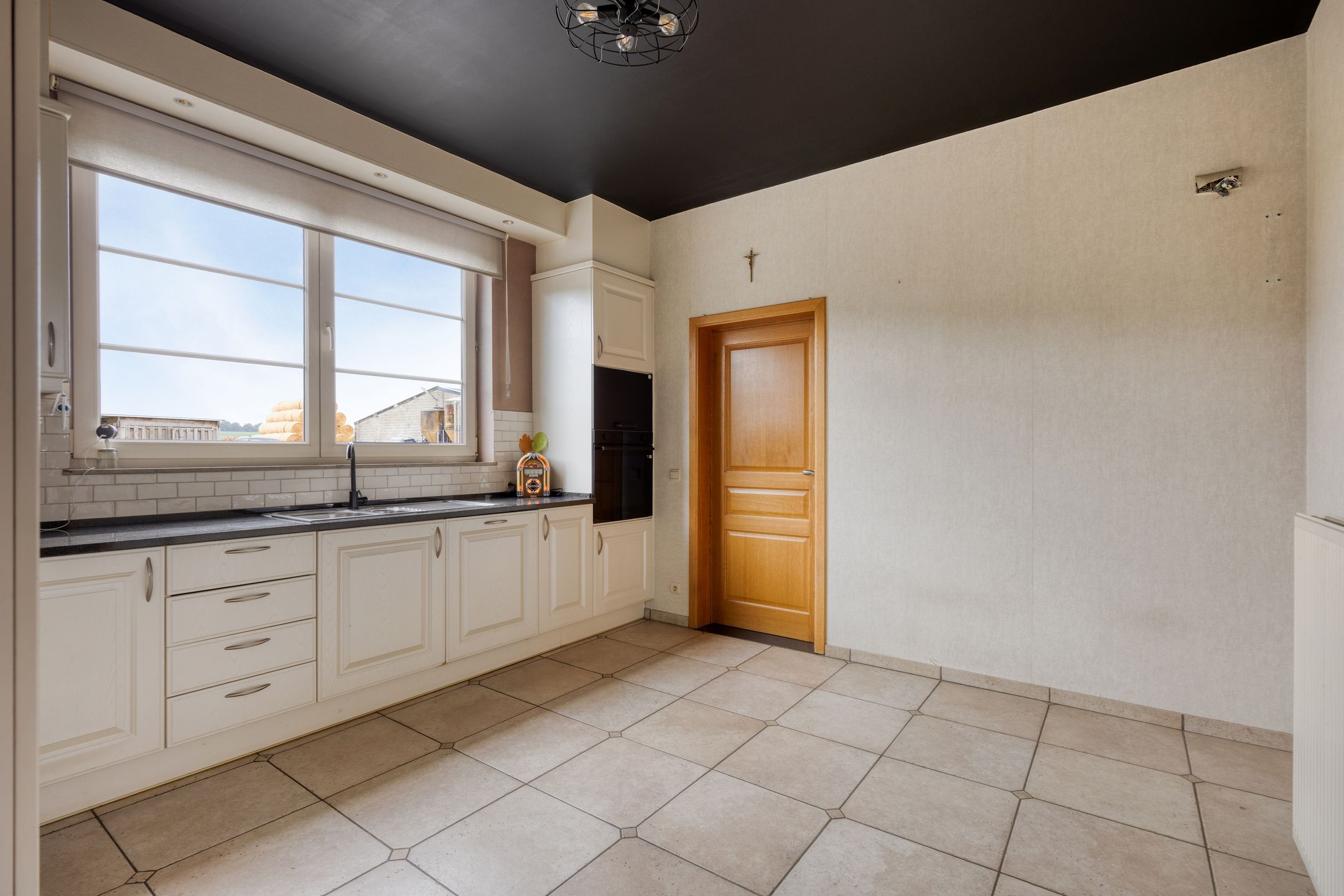 Ruime woning op perceel met uitzicht foto 11