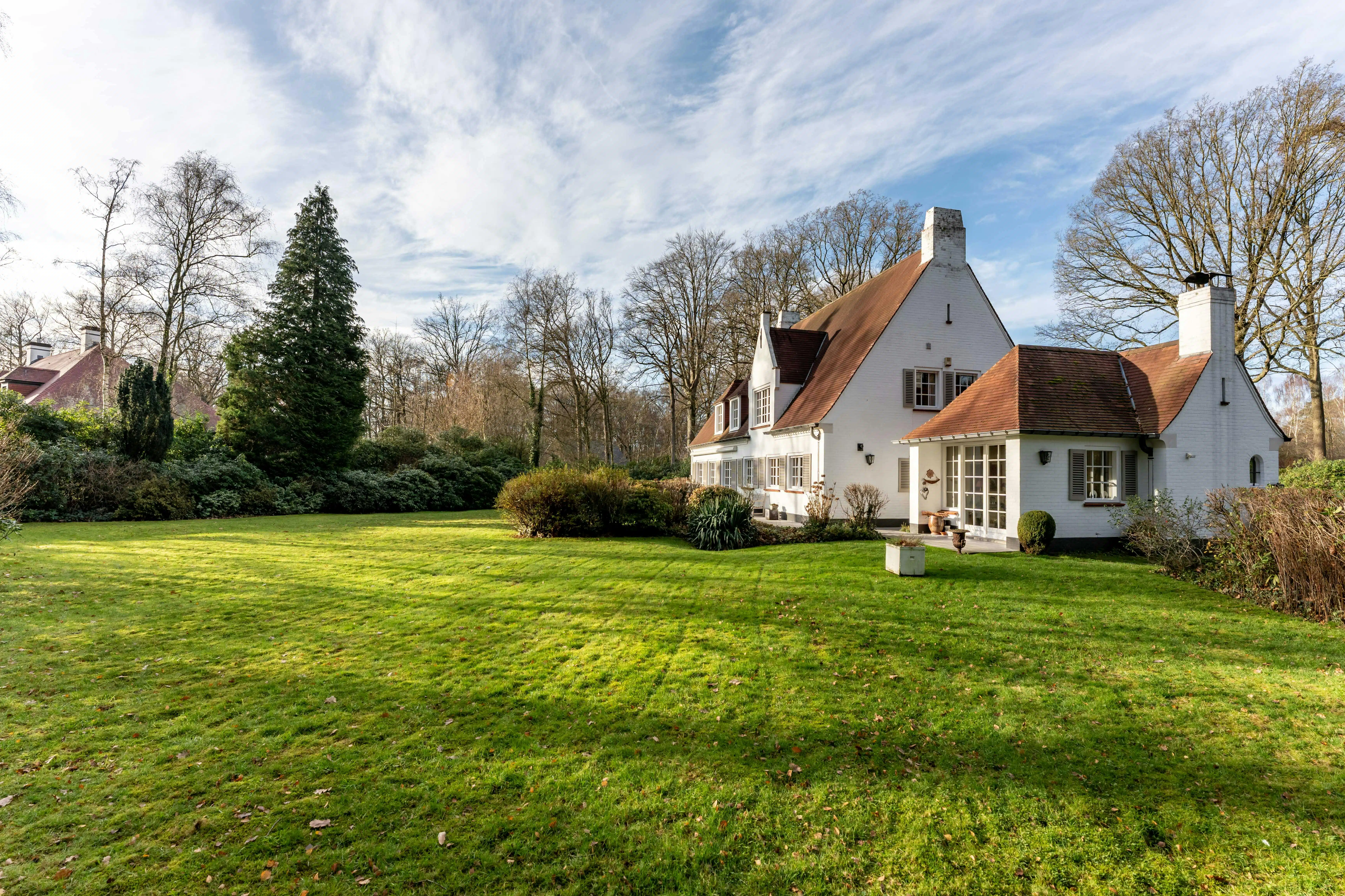 Klassieke villa te koop gelegen in het Waaroostpark  foto 14