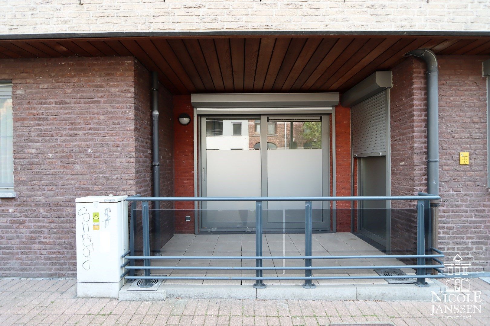 Gelijkvloers appartement met één slaapkamer en terras in het centrum van Maaseik foto 9