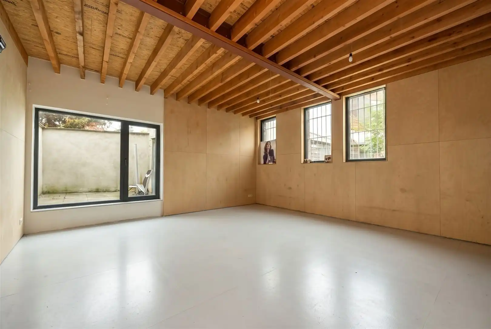 Gebouw met diverse mogelijkheden foto 15
