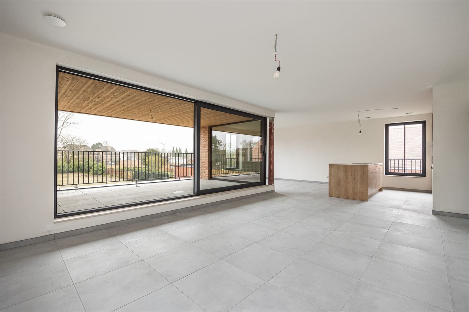 Nieuwbouw appartement met 3 slaapkamers en ruim zuid terras. foto 2