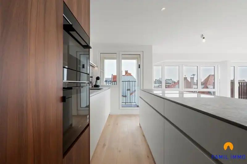 Penthouse met 3 slaapkamers en zijdelings zeezicht op de 6de verdieping in Oostende foto 6