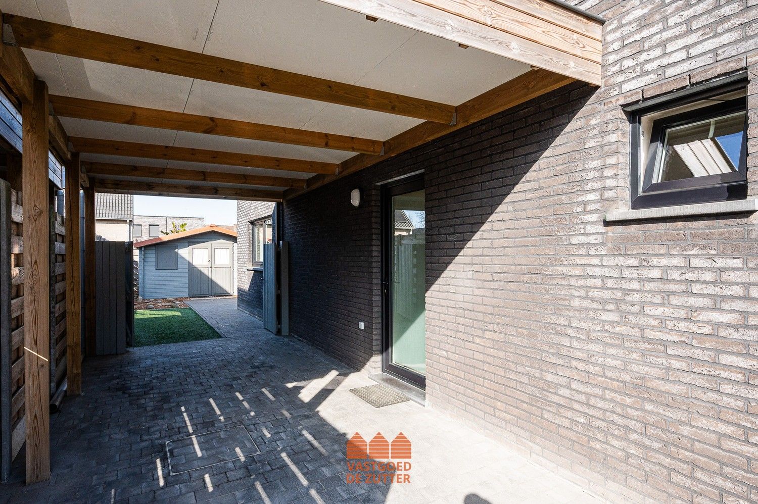 Ruime en energiezuinige woning in een rustige woonwijk te Sint-Laureins foto 27