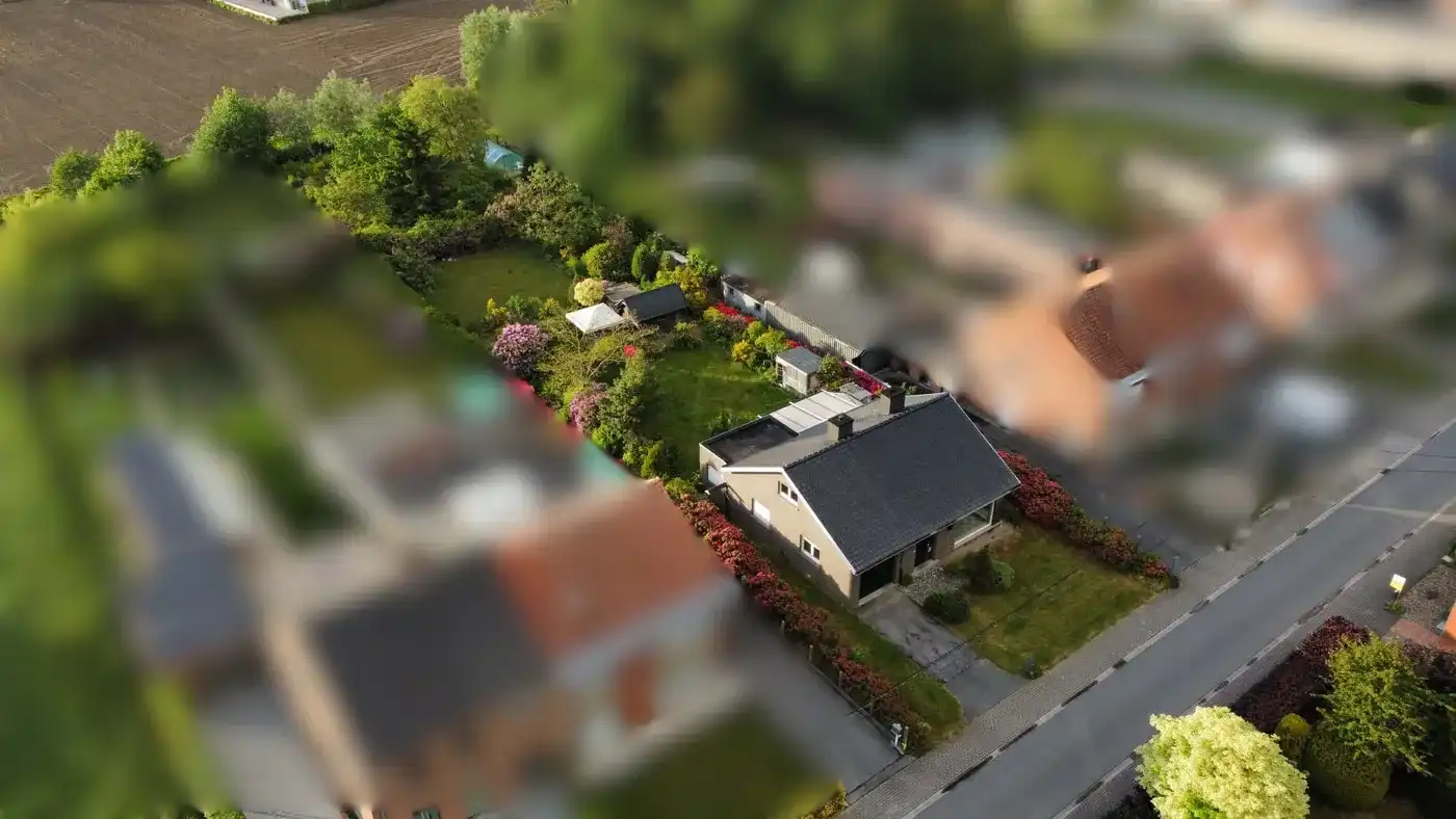 Charmante alleenstaande woning met prachtige tuin op rustige ligging te Ingelmunster foto 2