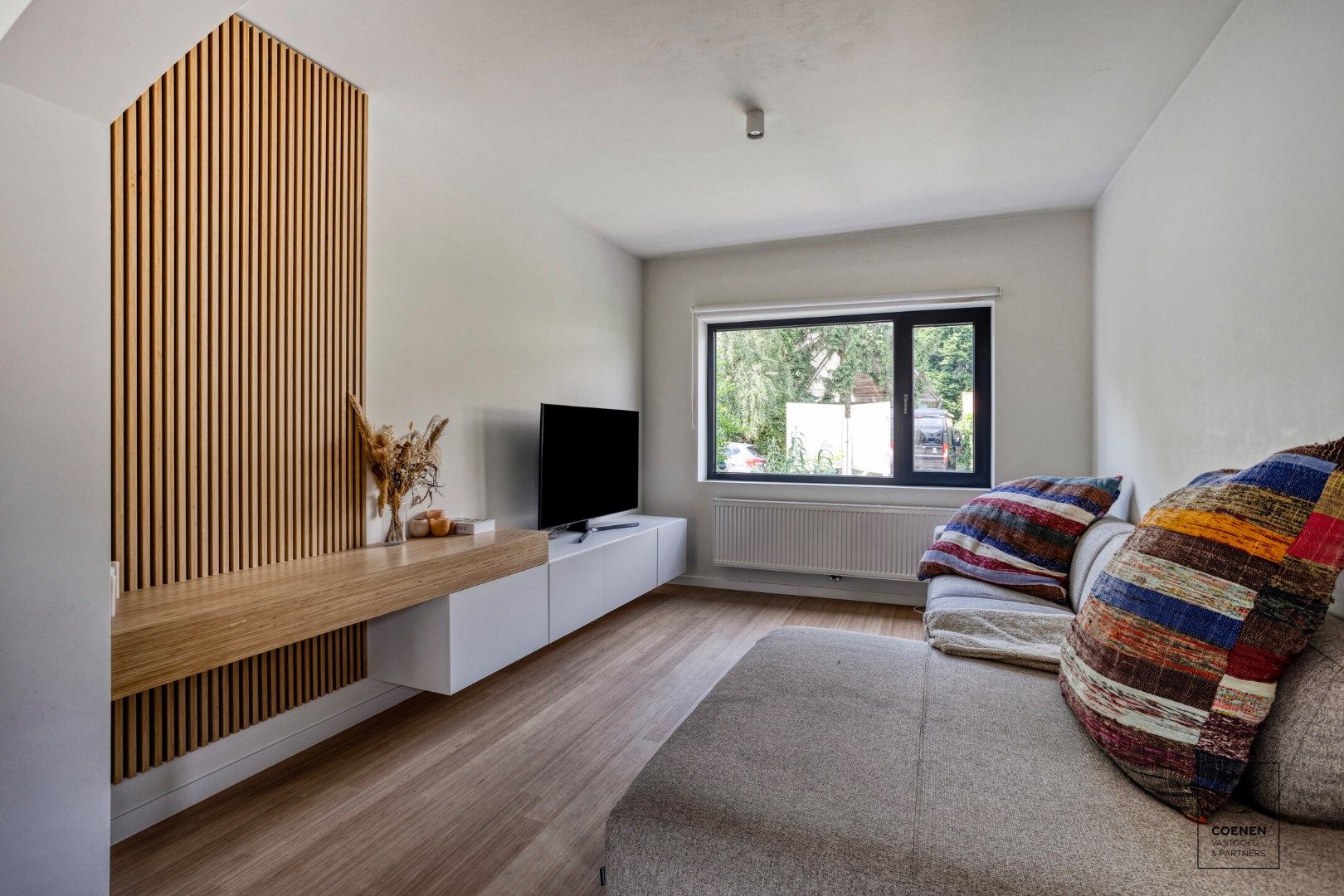 Prachtig volledig gerenoveerde woning met 3 slaapkamers op een TOPlocatie te Schilde! foto 2