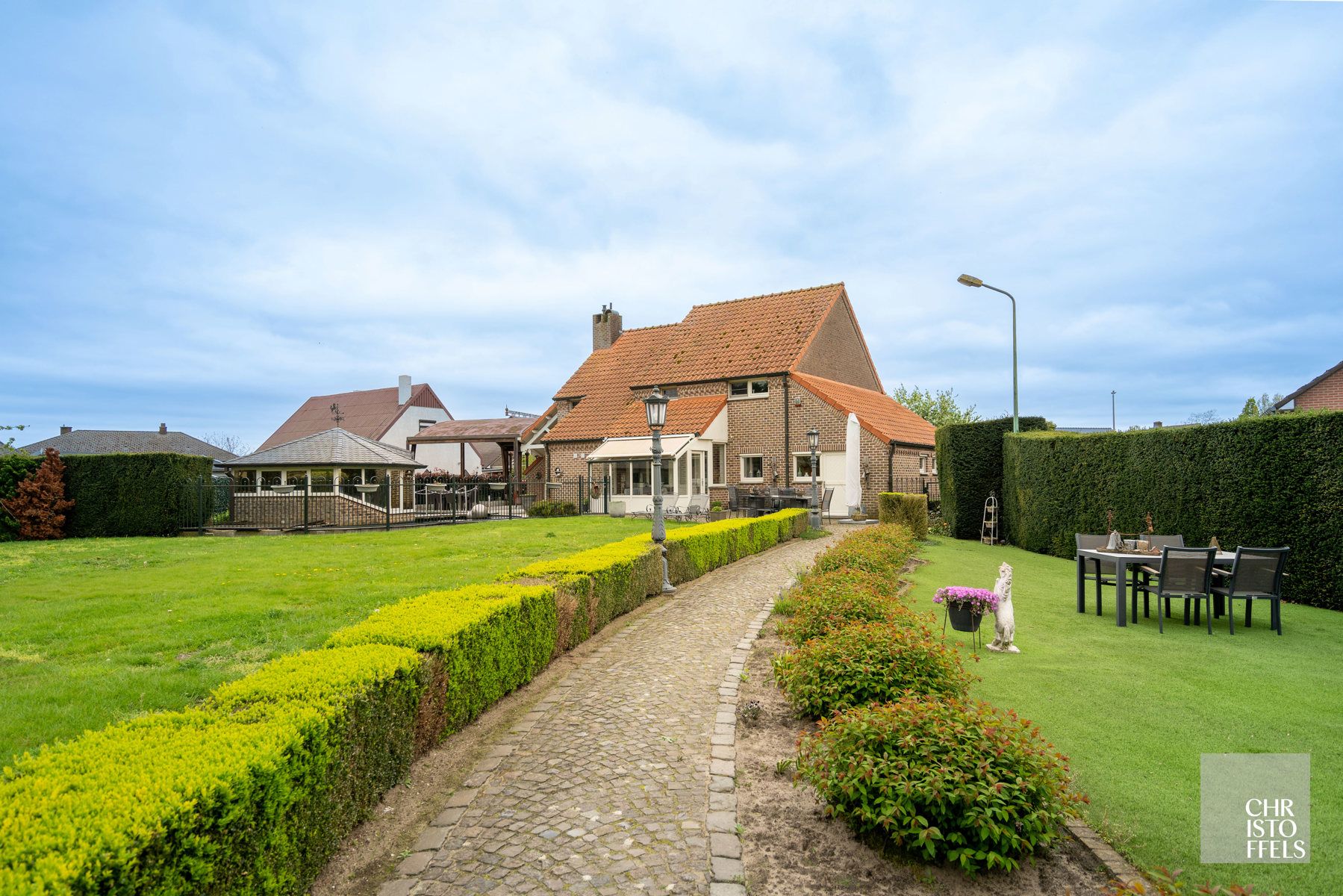 Uitzonderlijke villa met paardenfaciliteiten op 1ha 19a 48ca! foto 24