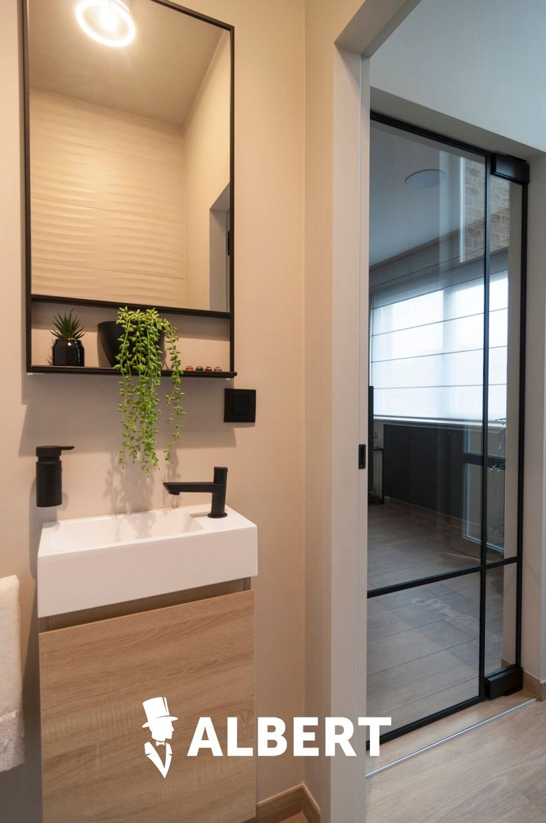 Instapklare woning met grote tuin en garage/magazijnruimte foto 13