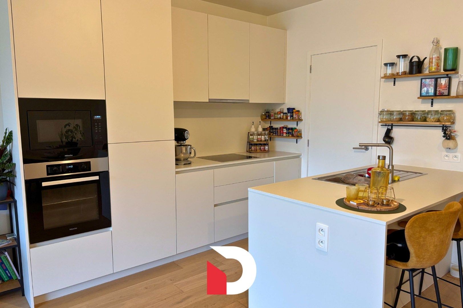 Luxueus gelijkvloers appartement met 2 slaapkamers en autostaanplaats foto 5