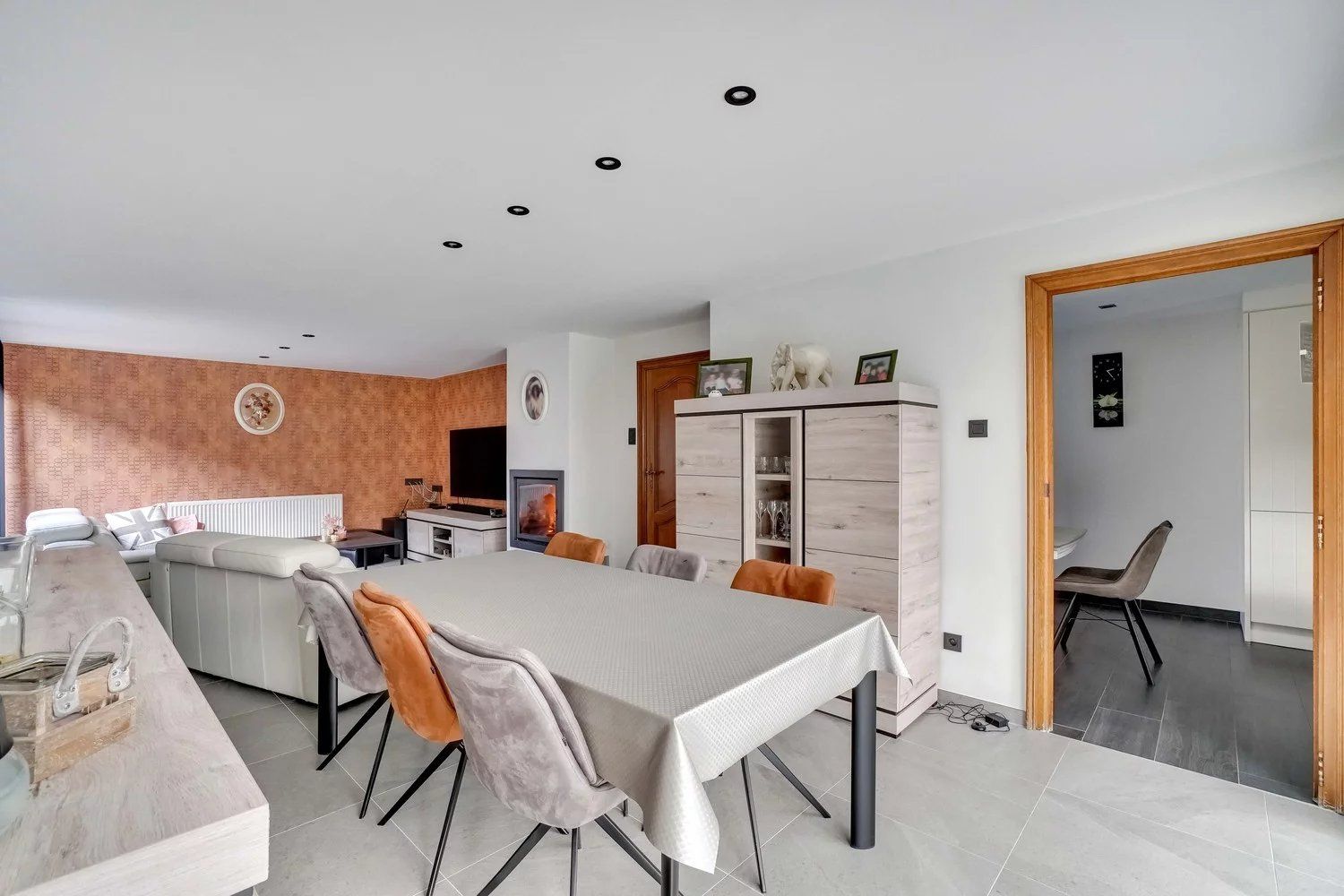 Degelijk gerenoveerde, rustig gelegen woning foto 13