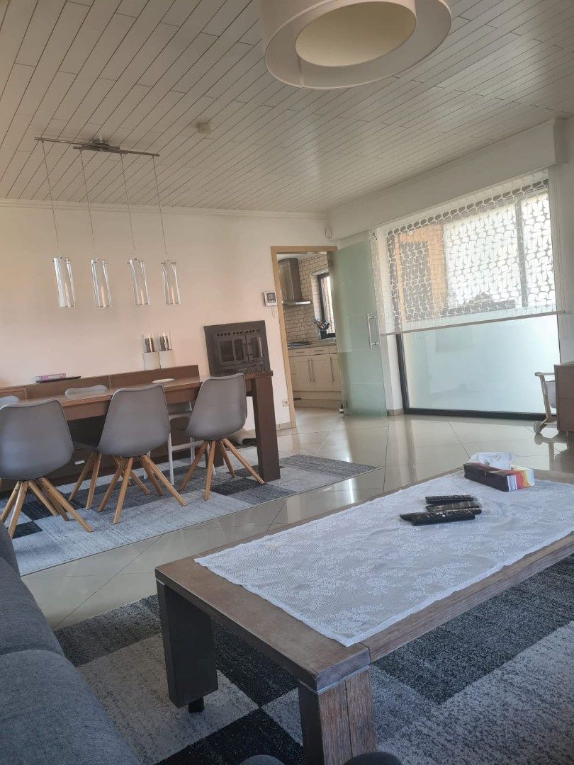 Ruime woning met 3 slaapkamers en grote tuin in Heusden-Zolder foto 2