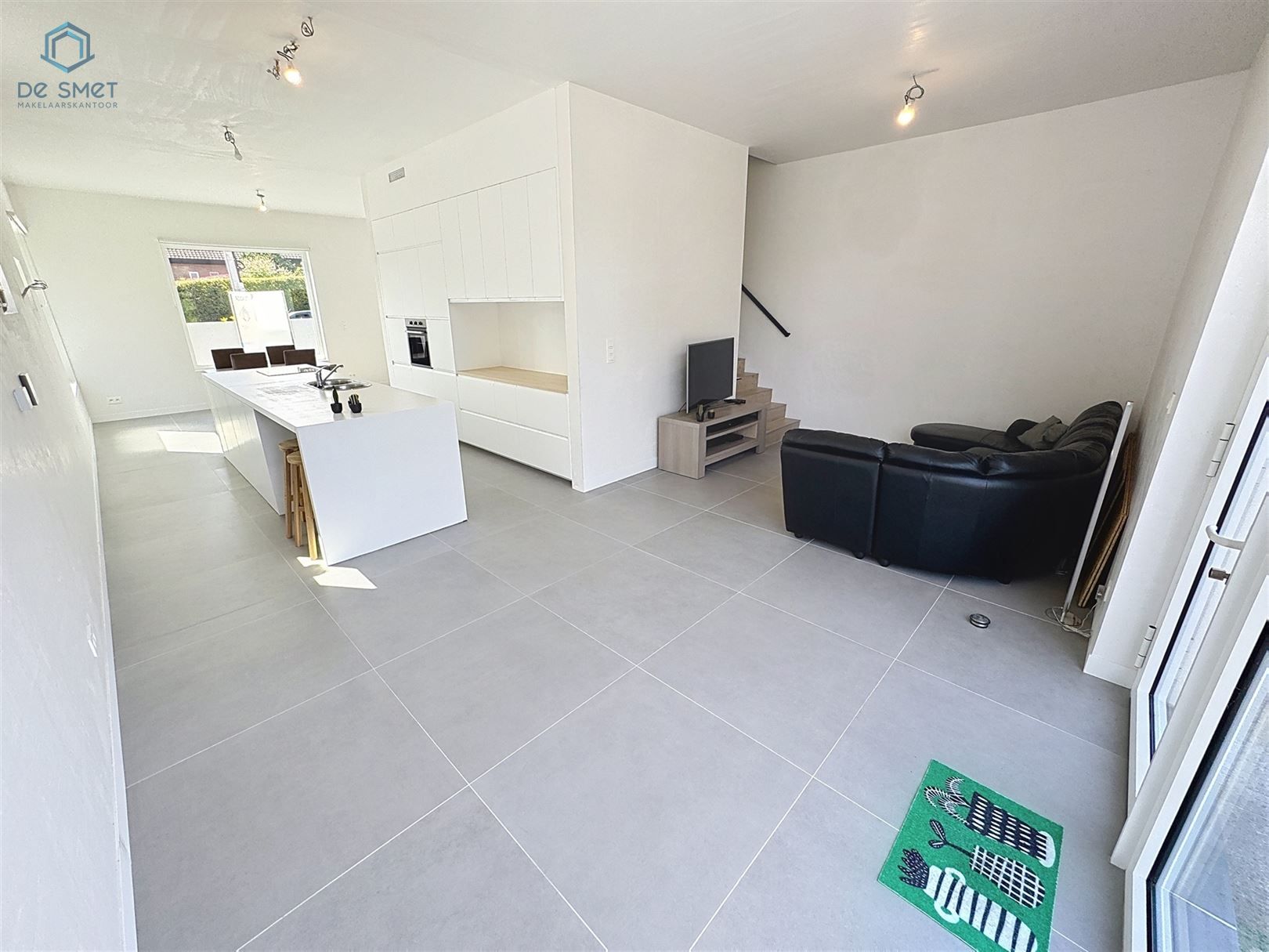PRACHTIGE BEN-NIEUWBOUWWONING MET 3 SLPK, DRESSING, INBOUWKASTEN & TUIN ZARLARDINGE foto 4