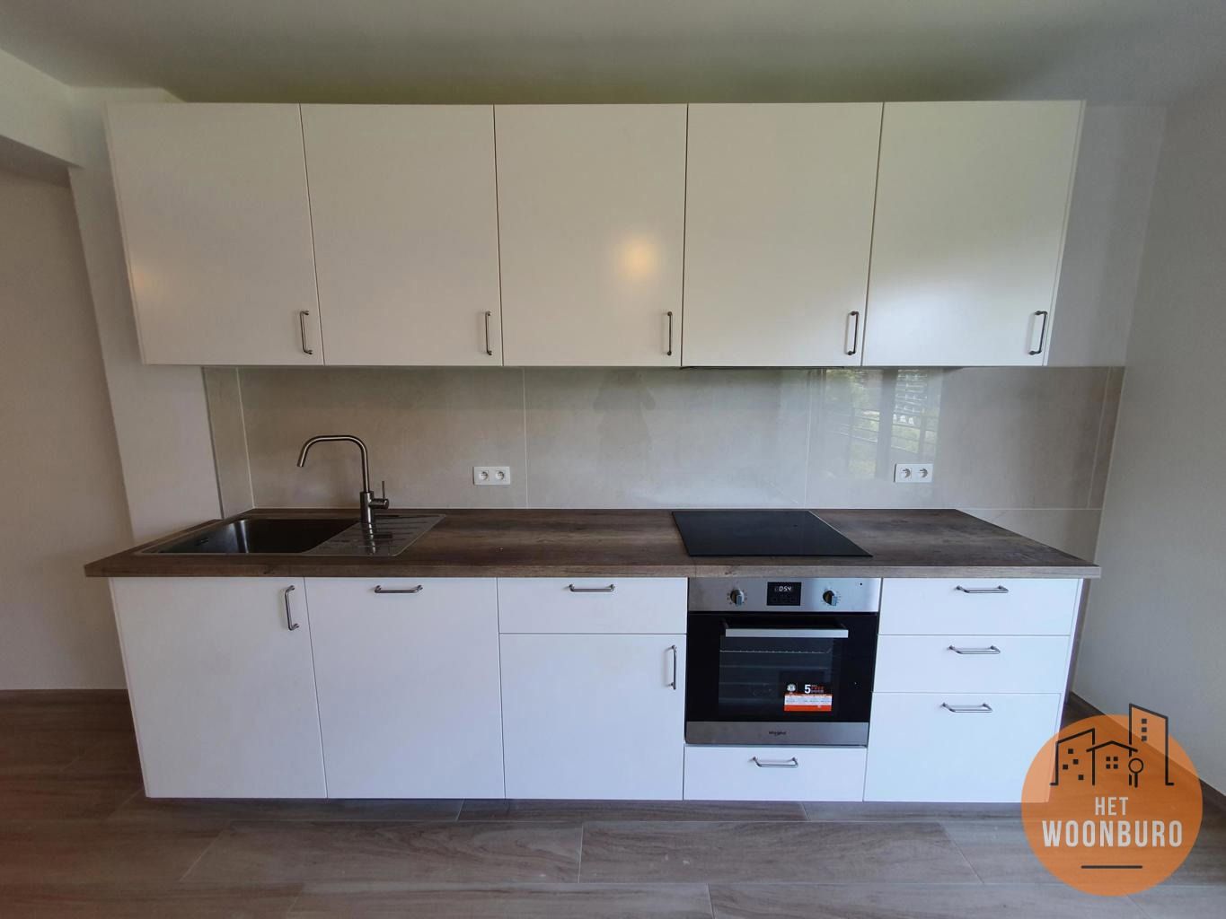 Appartement 4e Verd. achteraan met autostaanplaats foto 3