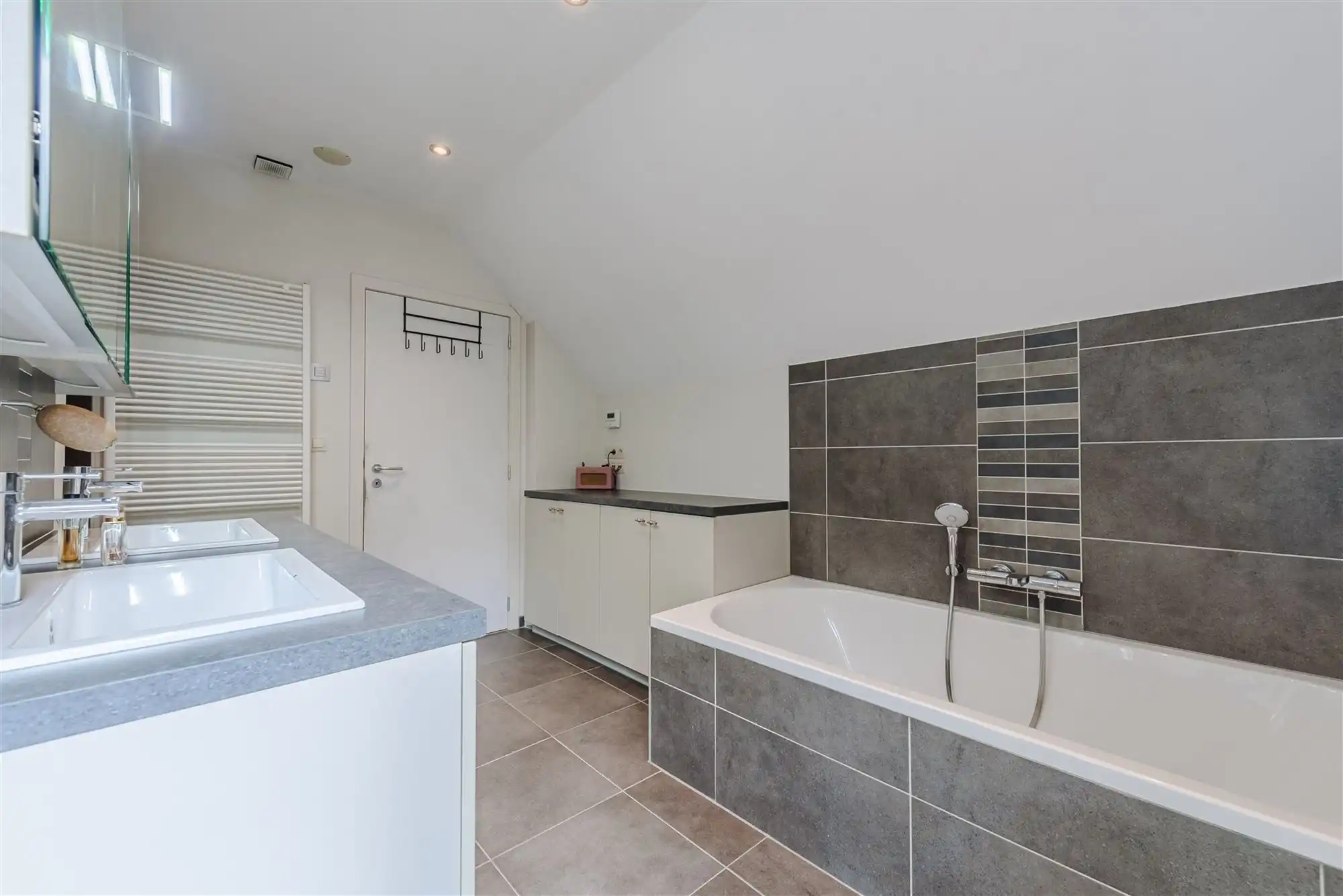 EXCLUSIEF WONEN IN HET GROEN OP 1.806 M² MET EPC A+++ foto 39