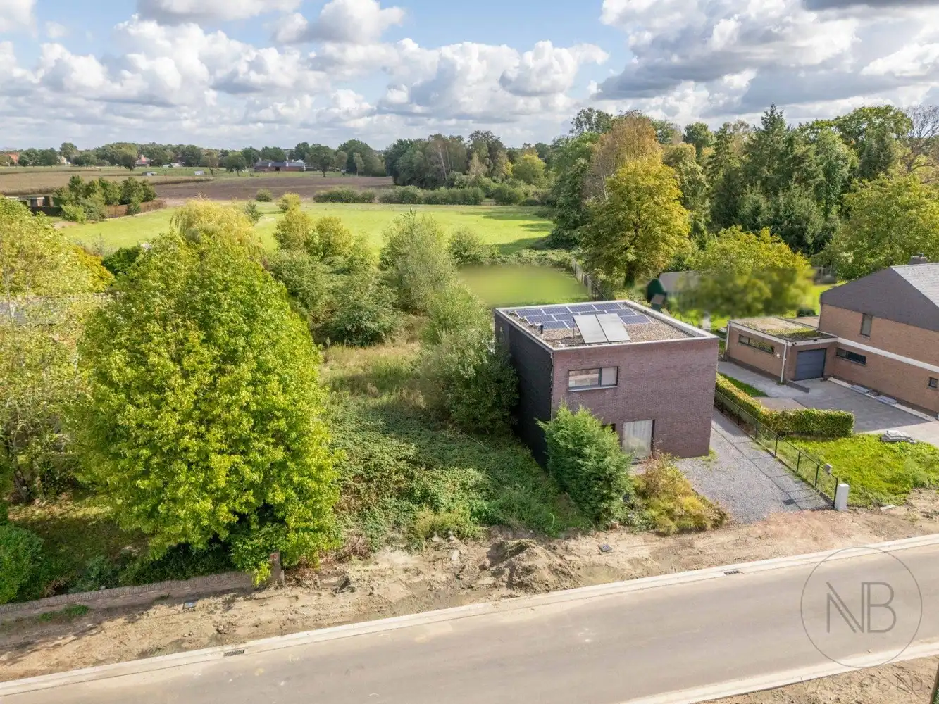 ruime bouwgrond voor halfopen bebouwing op 11a 17ca foto 2