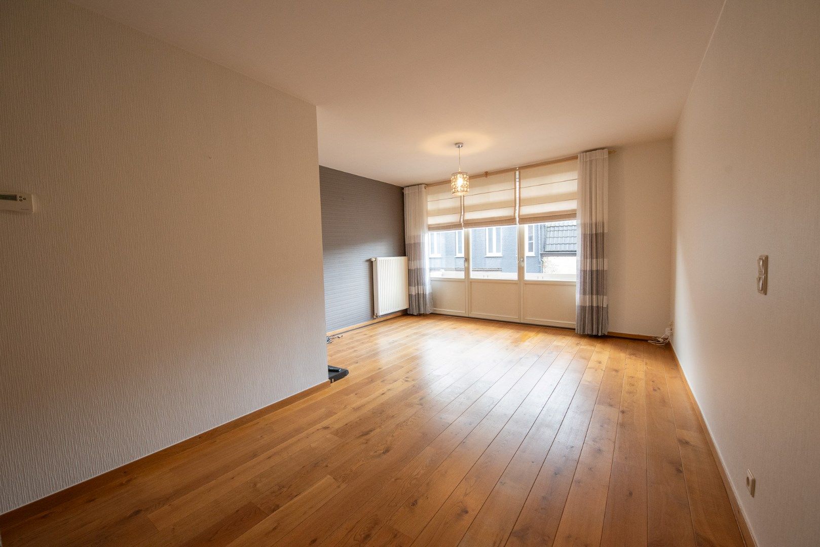 Te koop: Zeer goed onderhouden appartement (1 slaapkamer) met garage centrum Anzegem. foto 2